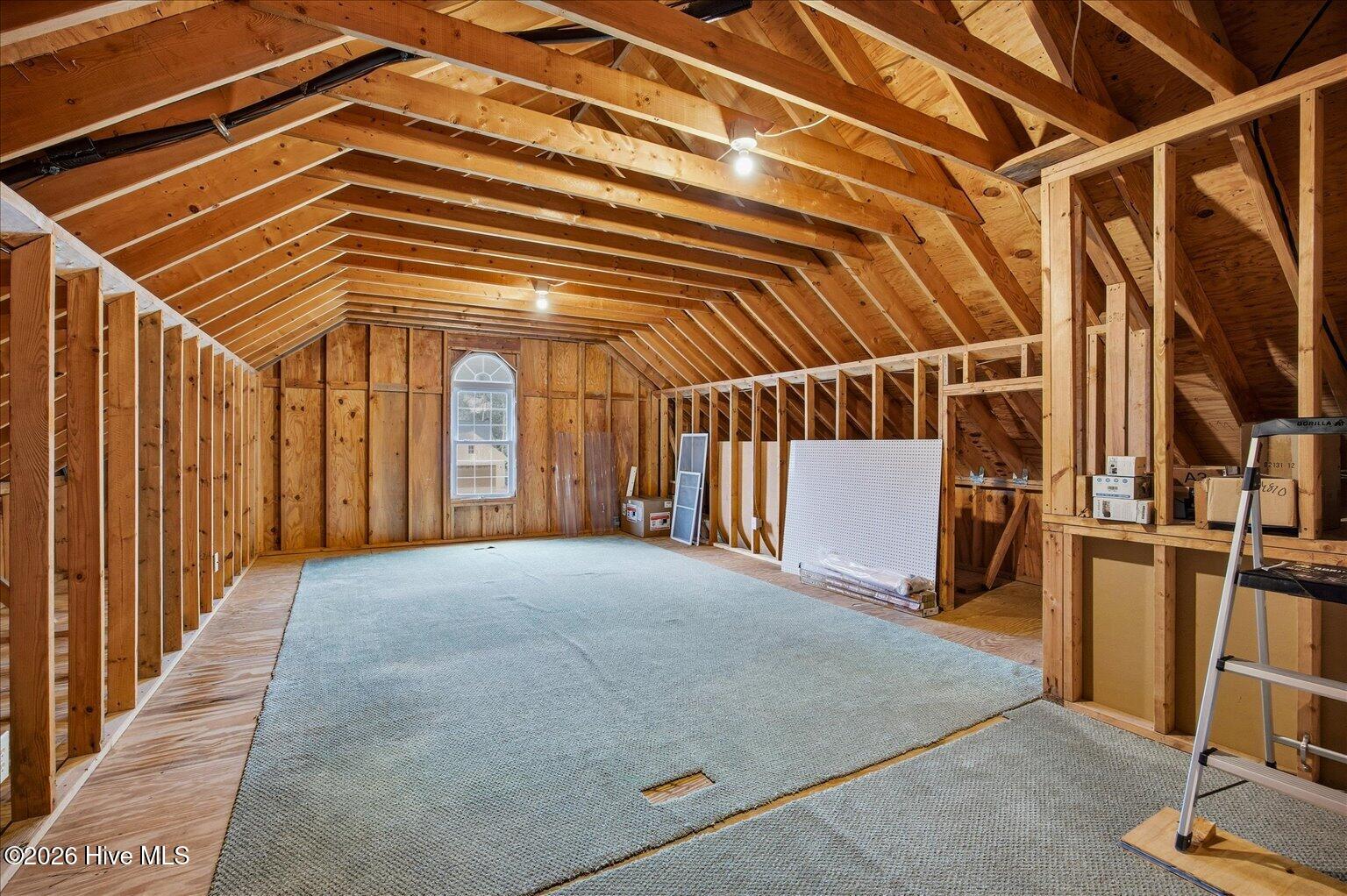 100553011 | Photo 42