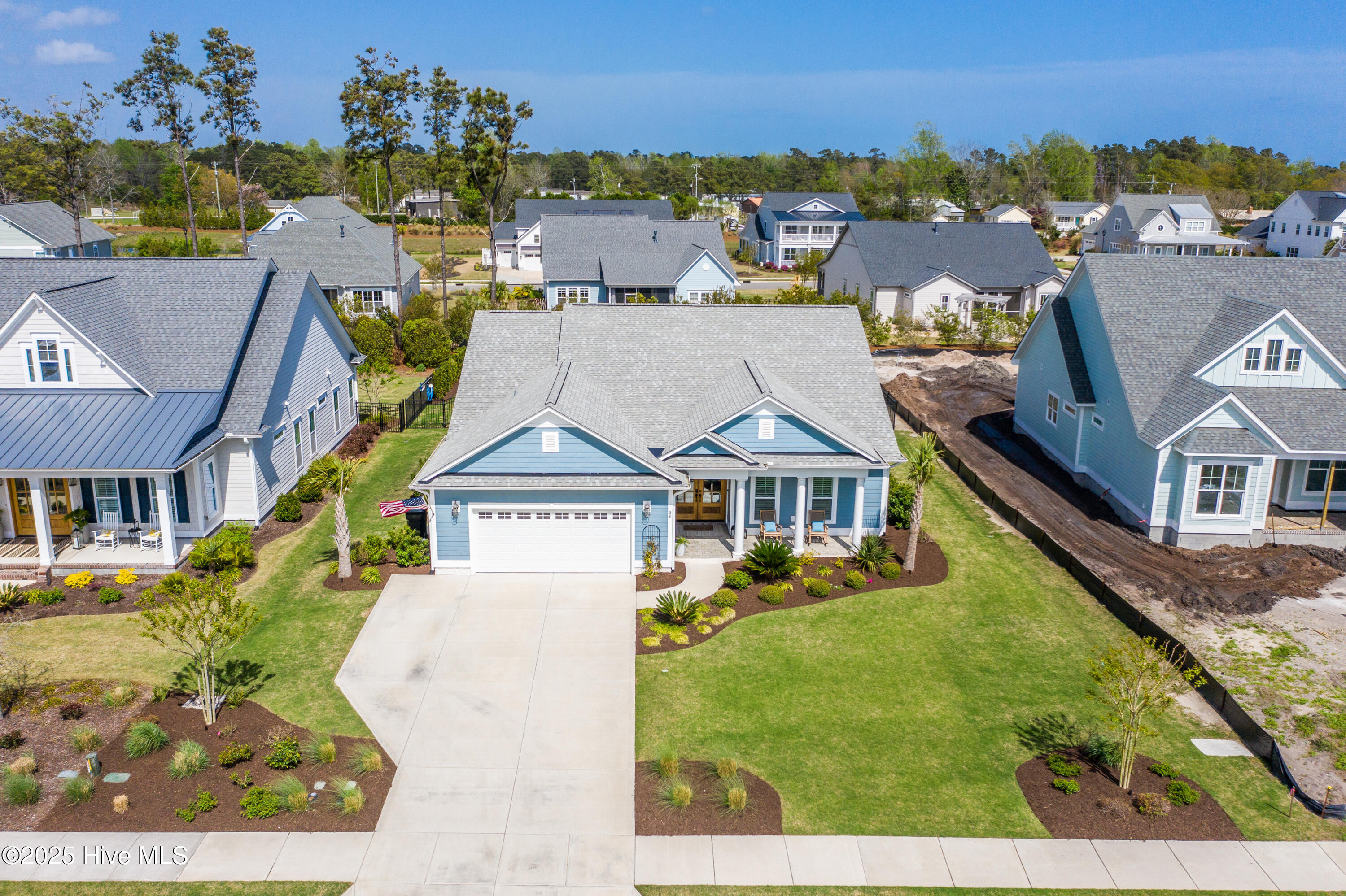 100557046 | Photo 34