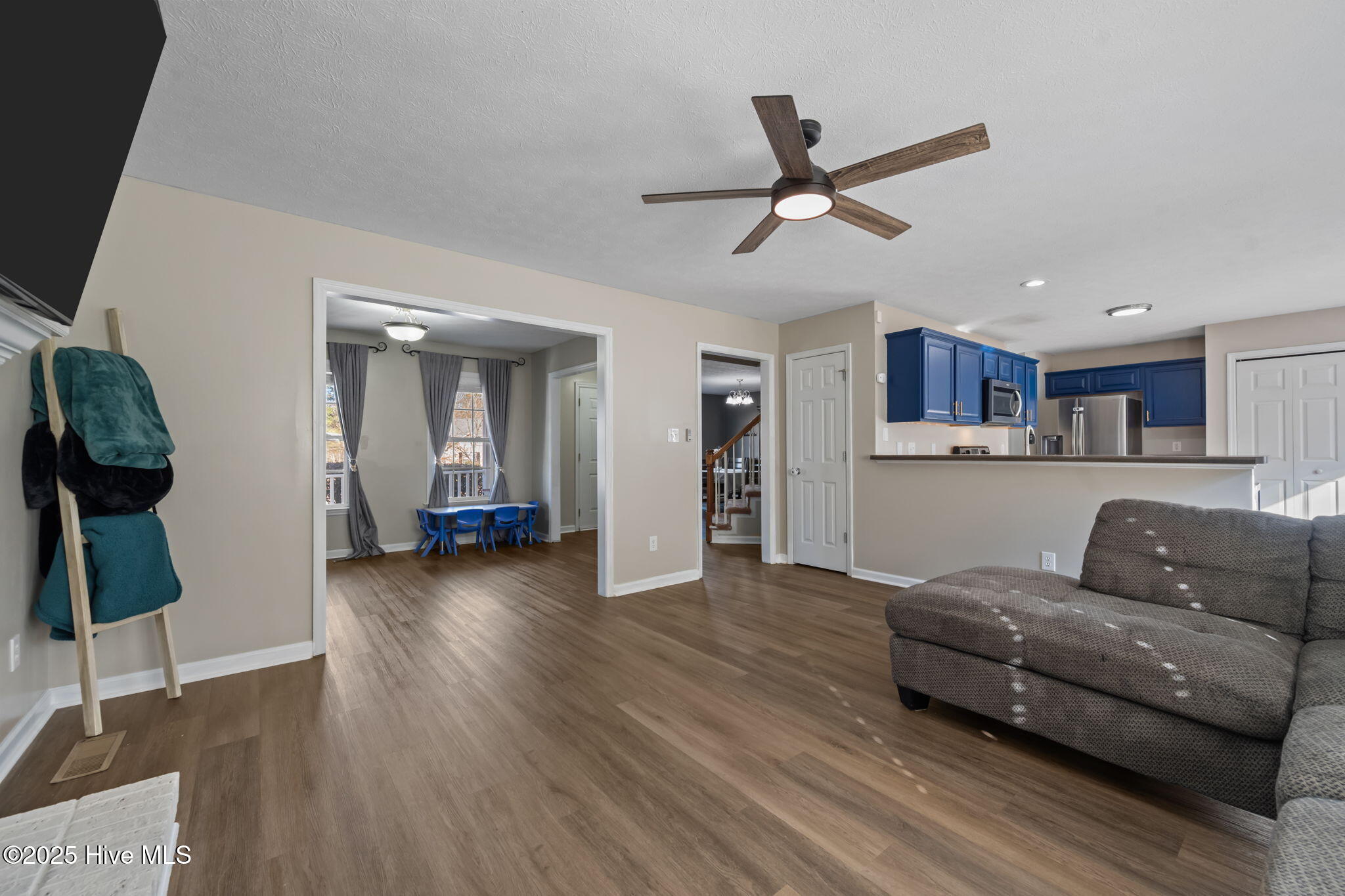 100545642 | Photo 22