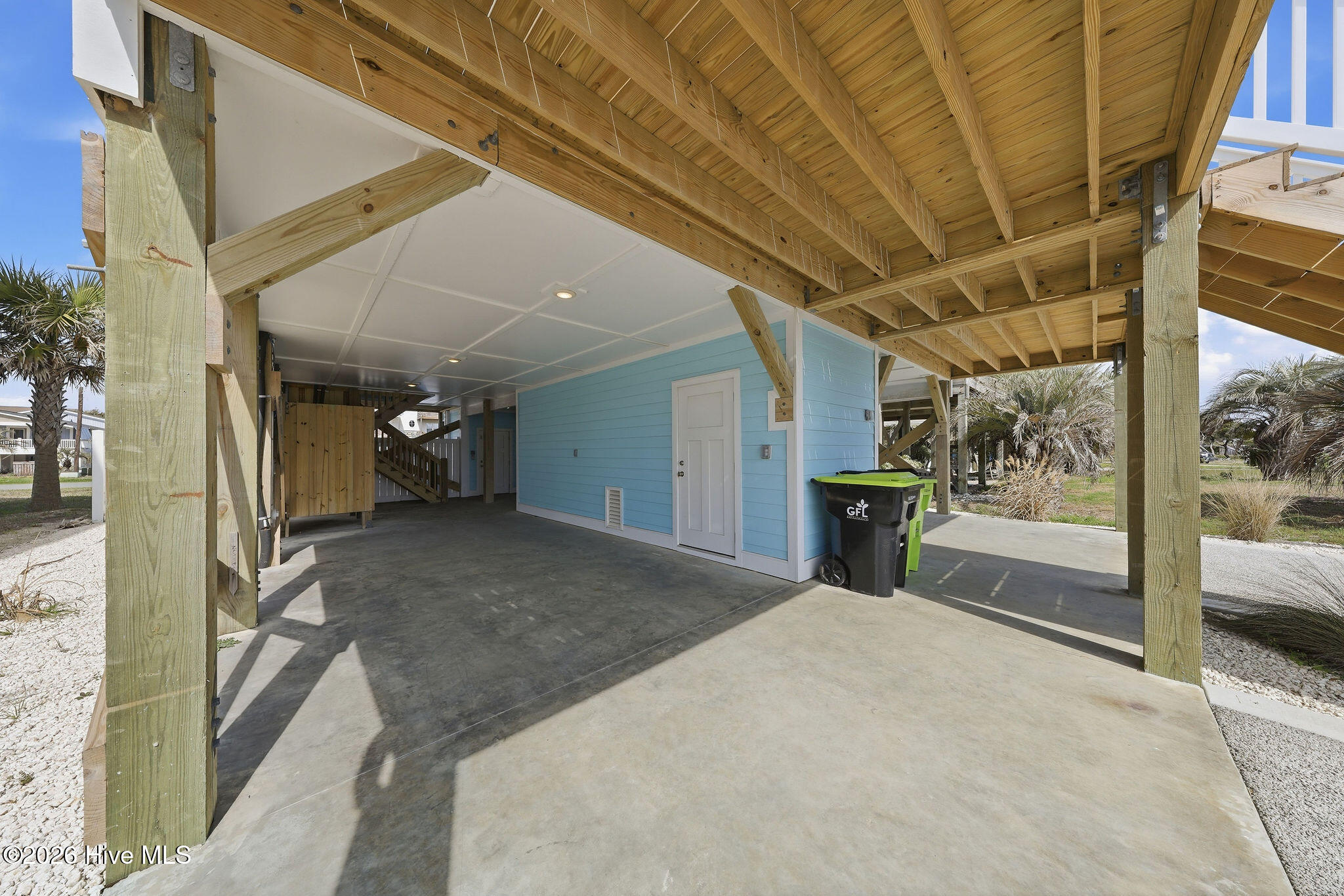 100559118 | Photo 72