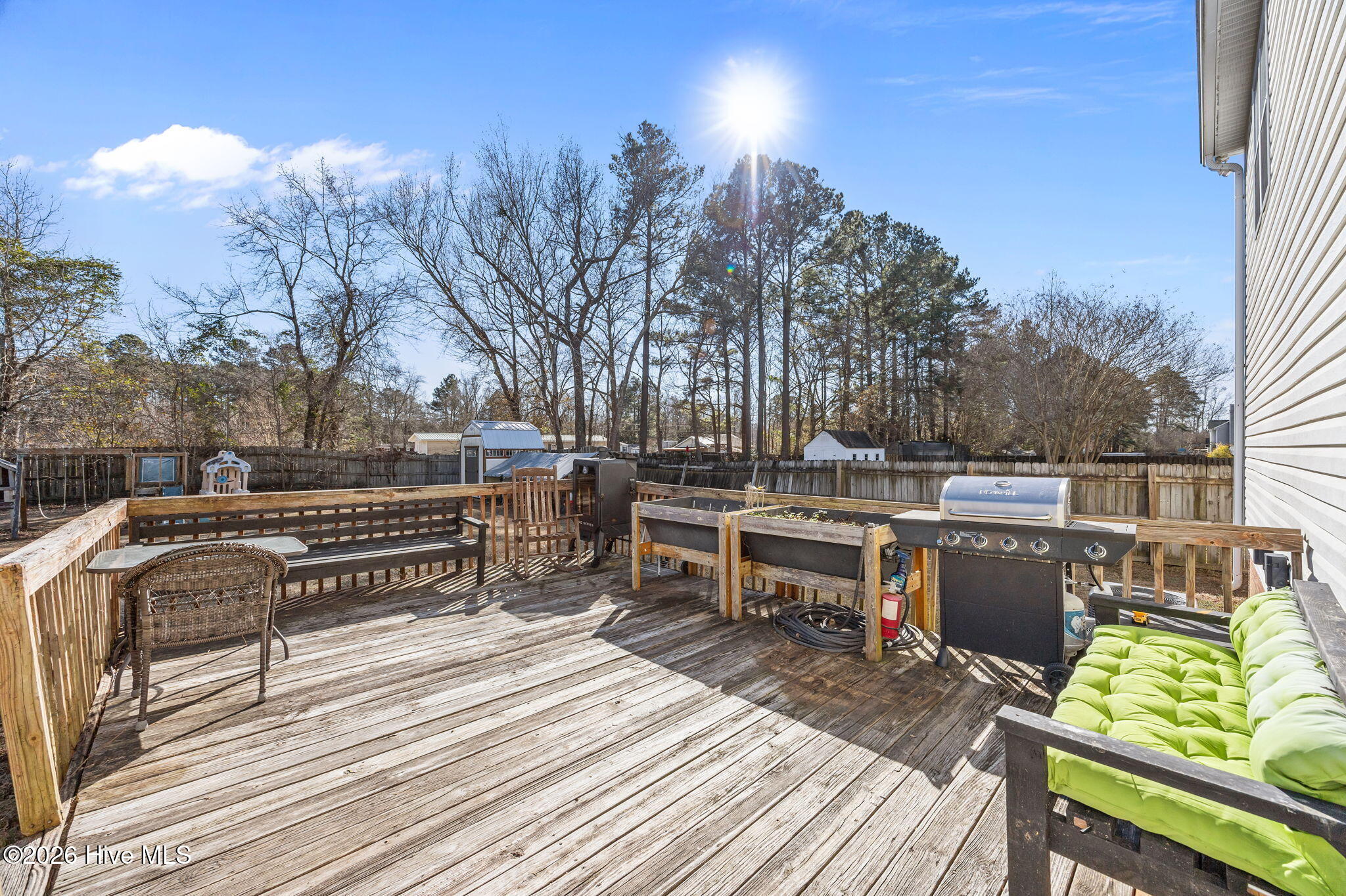 100549492 | Photo 38