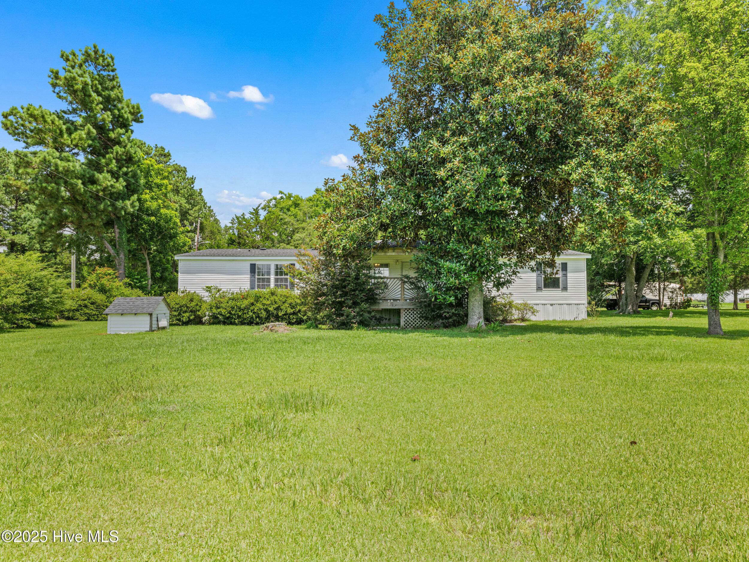 Homes for sale in Castle Hayne, NC | 3637 Lynn Ave, Castle Hayne, NC 28429 | MLS# 100520478