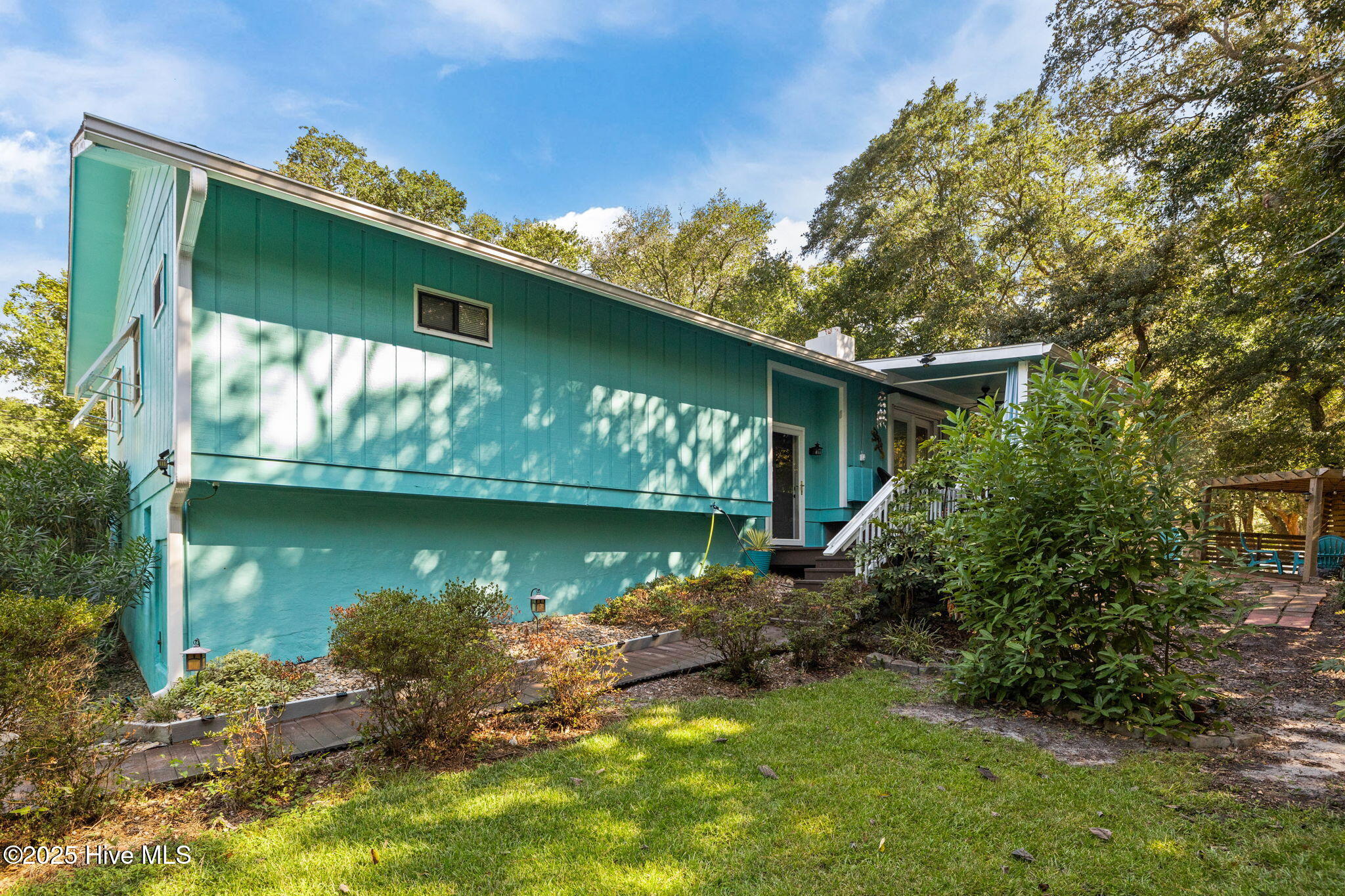 Homes for sale in Atlantic Beach, NC | 201 Hoop Pole Creek Dr, Atlantic Beach, NC 28512 | MLS# 100533115