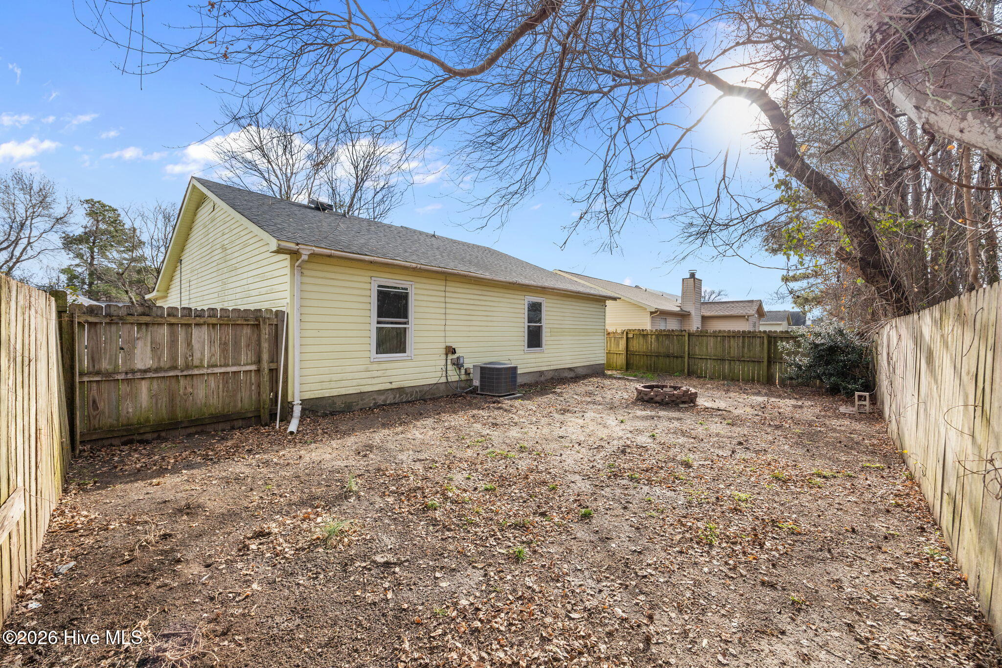 100550938 | Photo 32