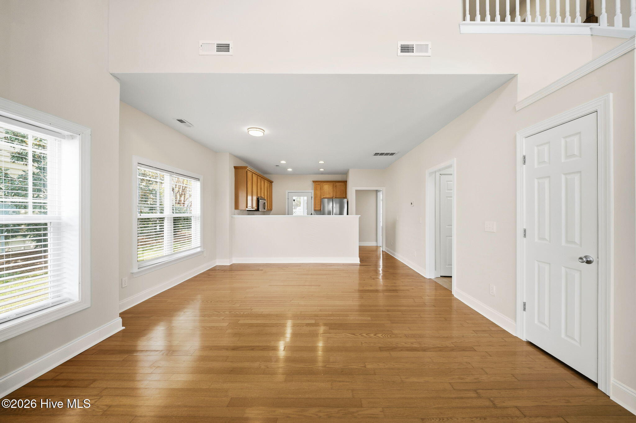 100566234 | Photo 17