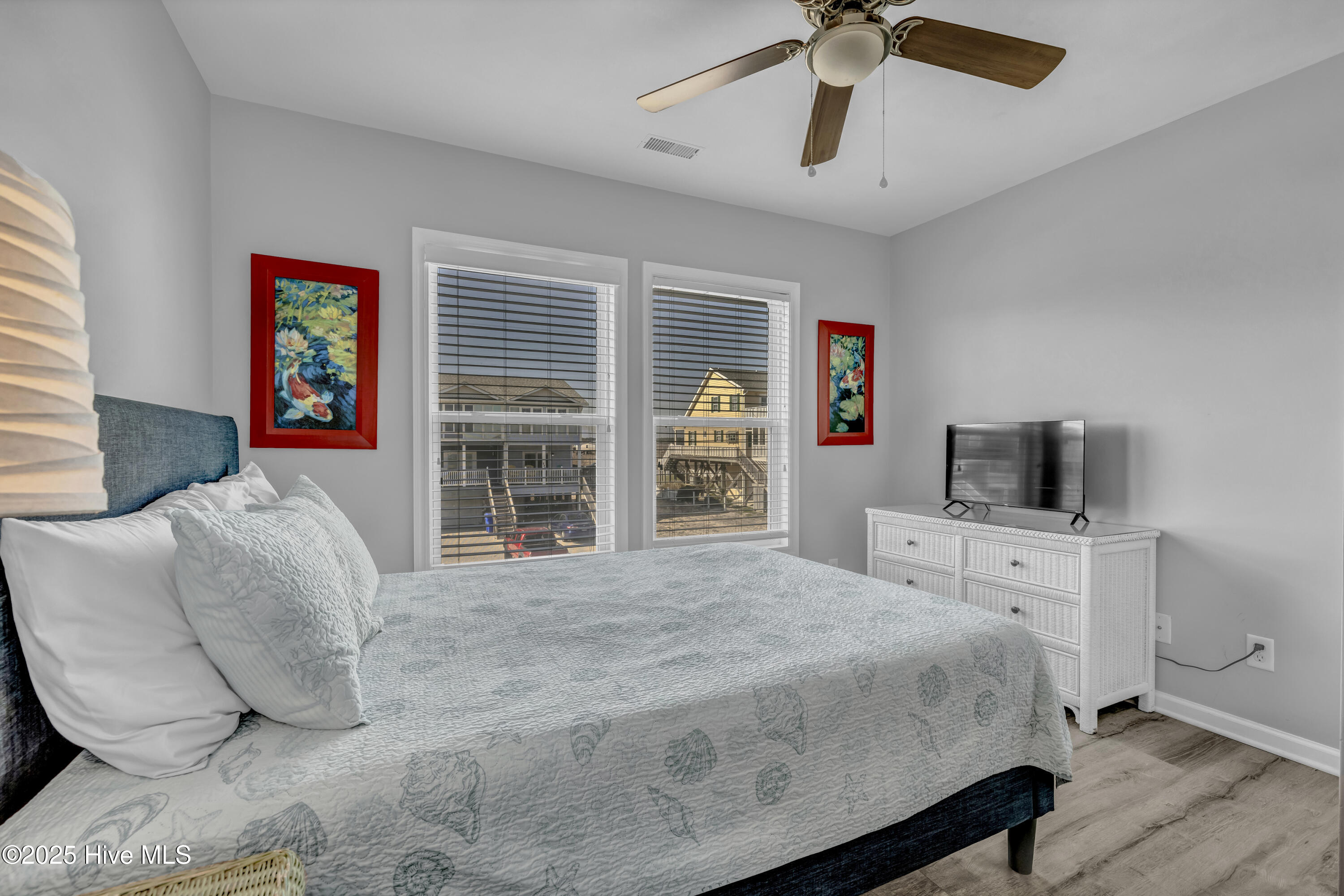 100511067 | Photo 20