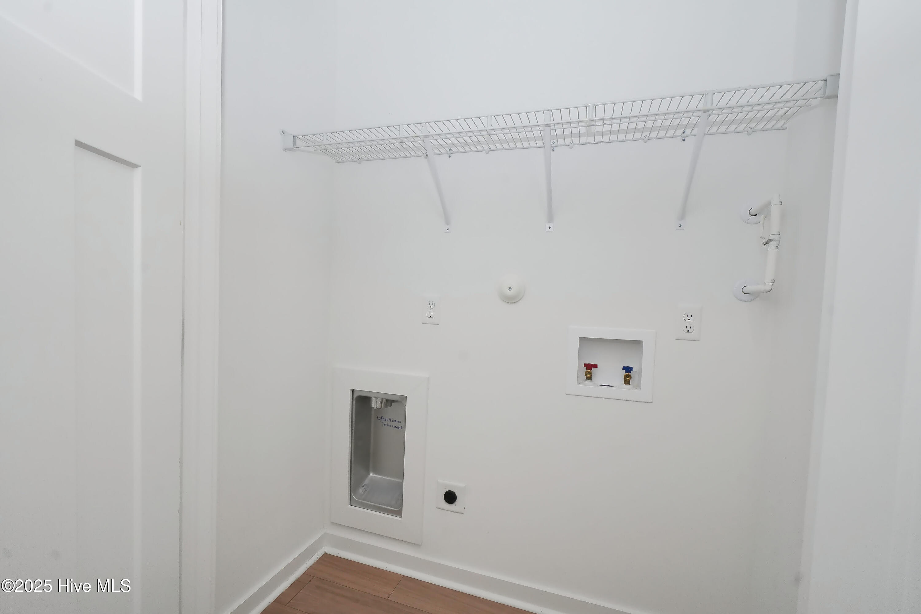 100545694 | Photo 21