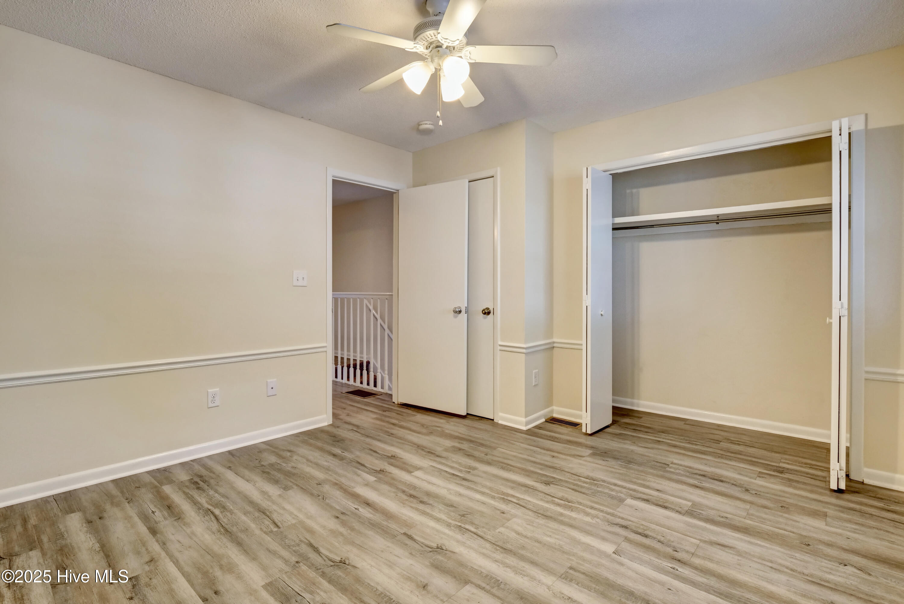 100541720 | Photo 20