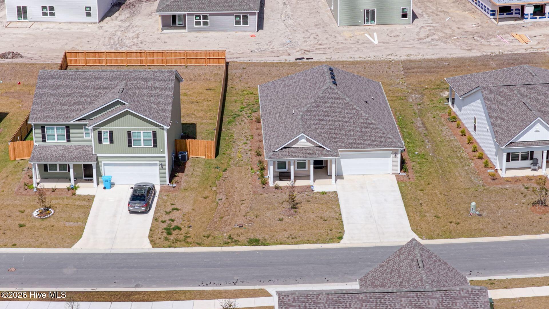 100565372 | Photo 30