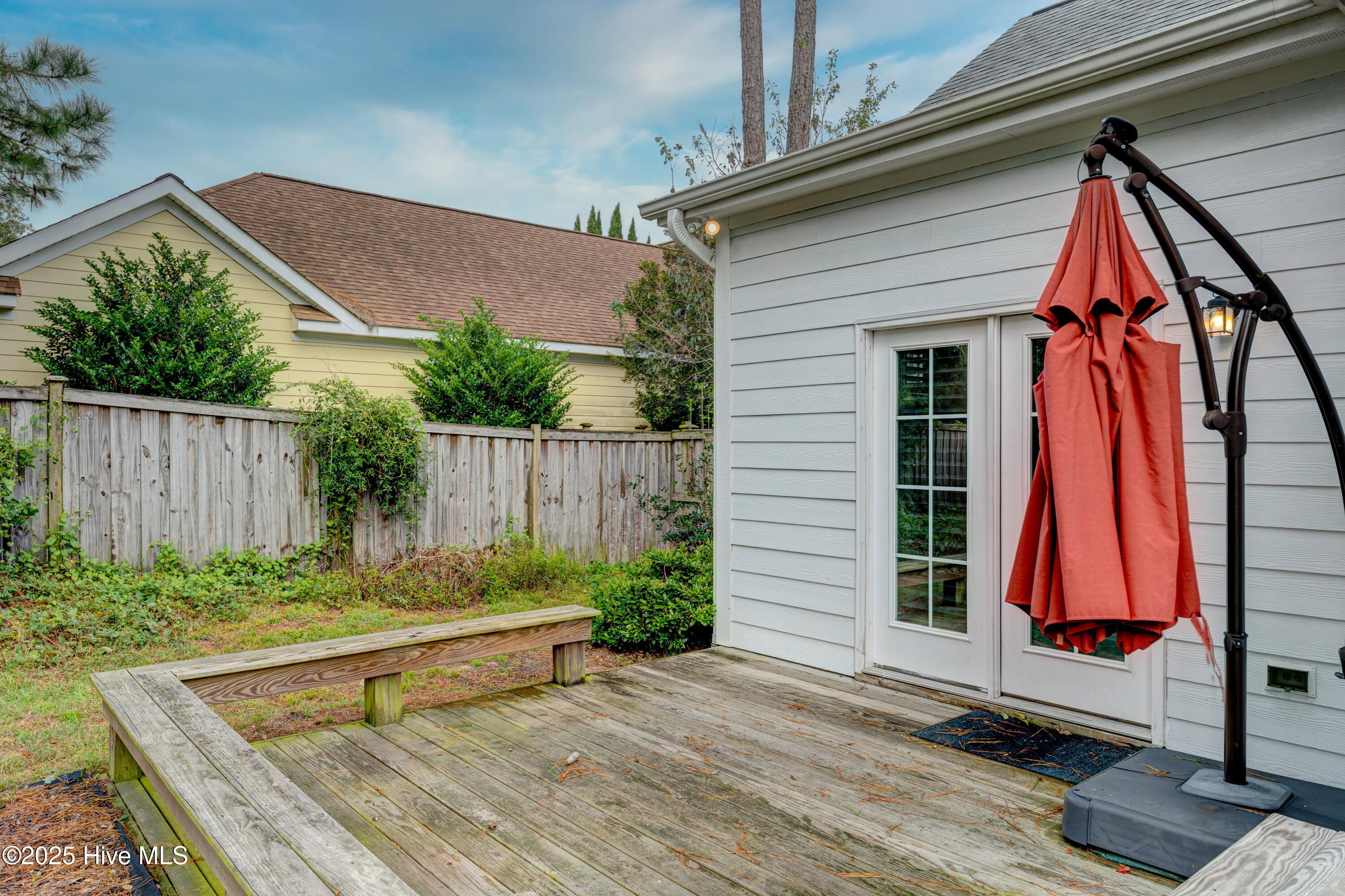 100536427 | Photo 45