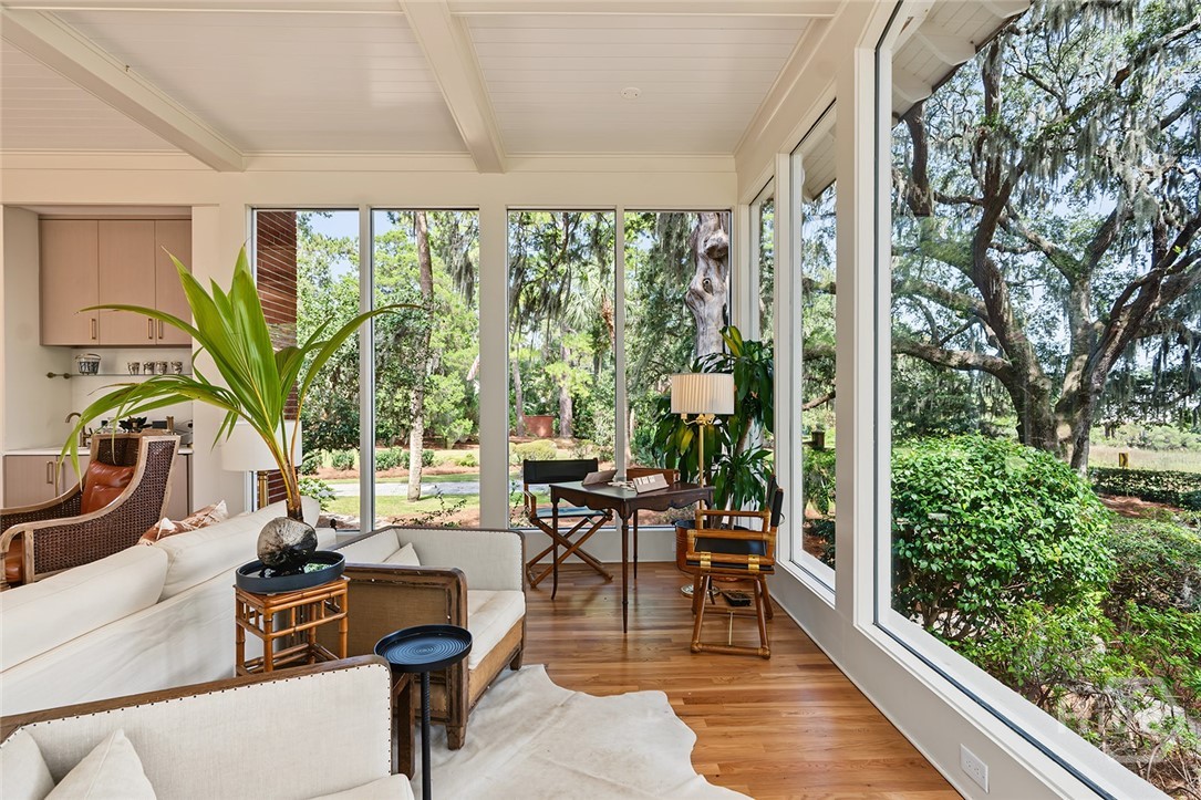 Living room with panoramic views of Herb River