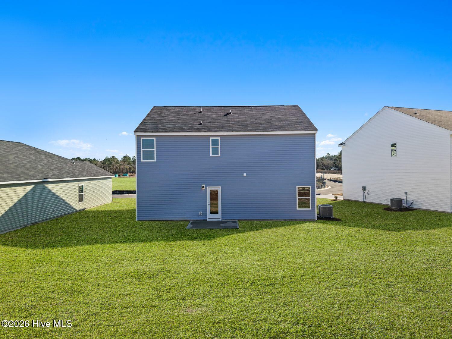 100535209 | Photo 33