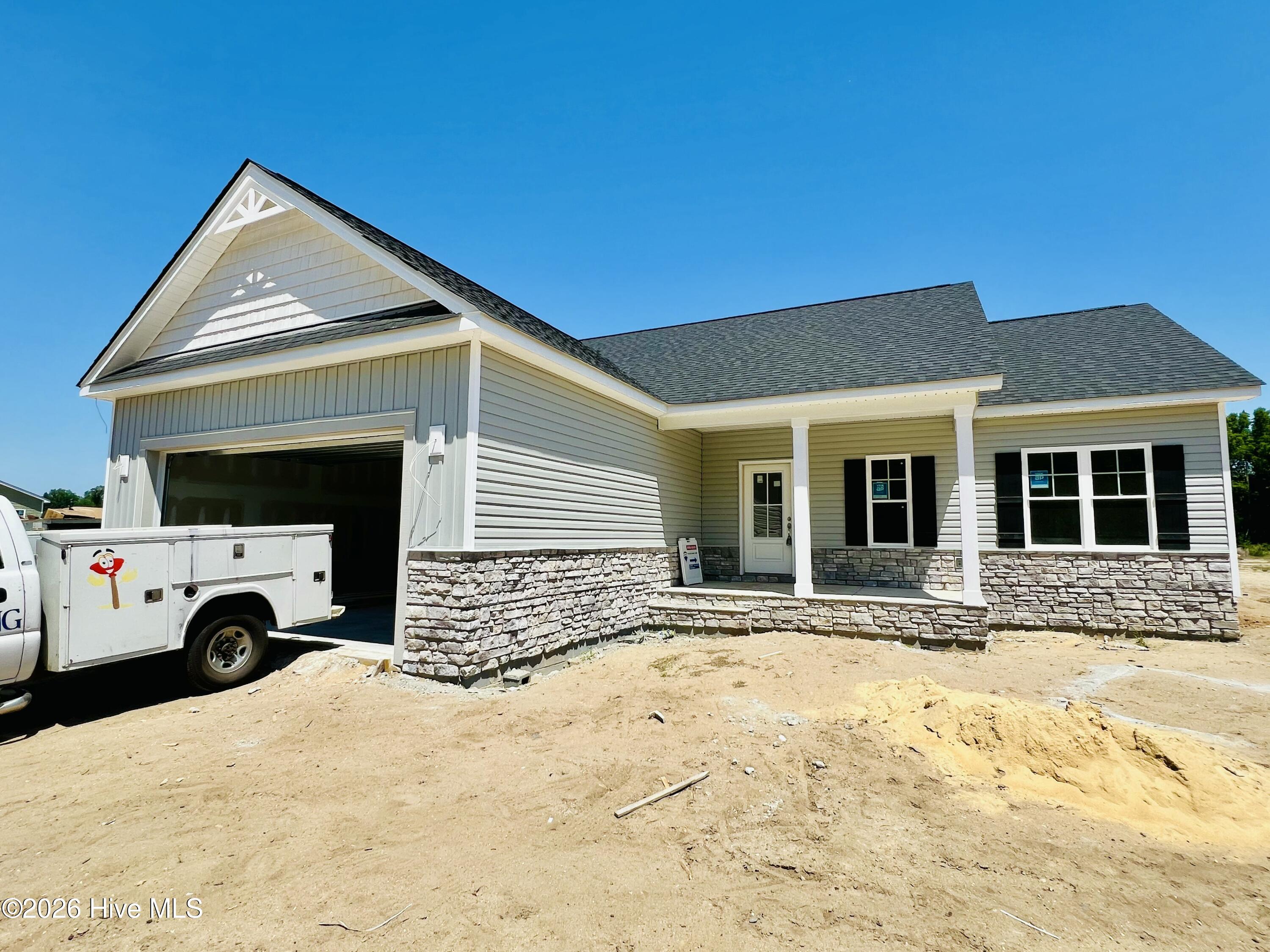 Homes for sale in Pikeville, NC | 413 Creeks Edge Dr, Pikeville, NC 27863 | MLS# 100565937