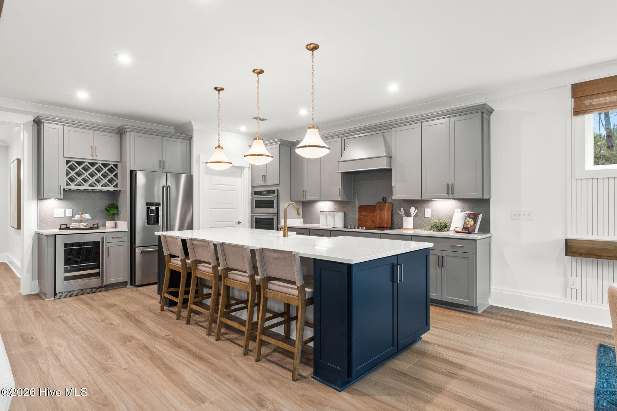 100552049 | Photo 18