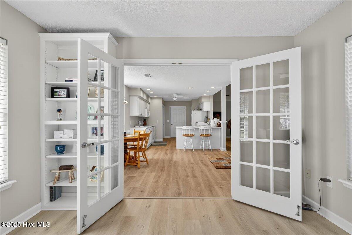 100536706 | Photo 18