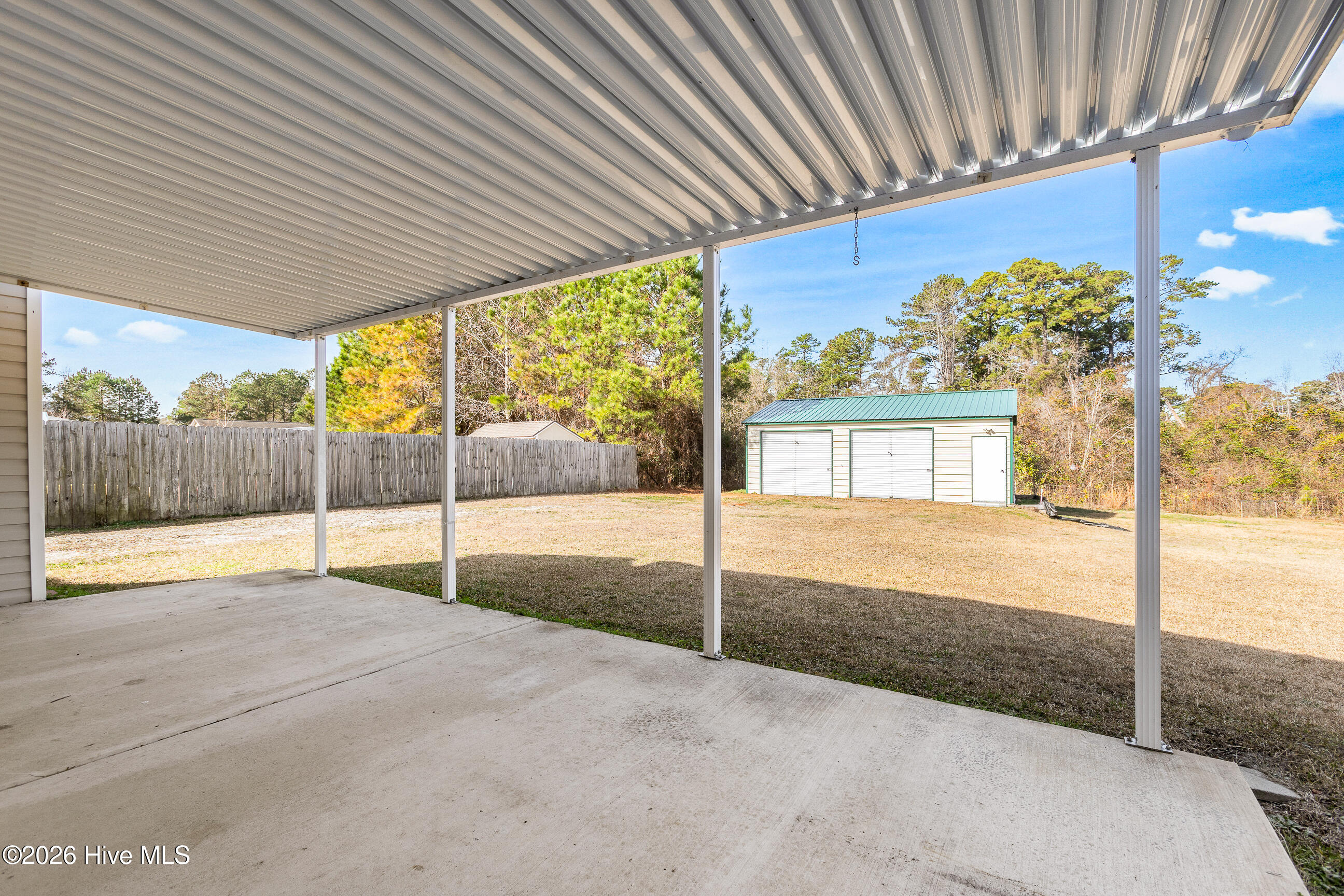 100548904 | Photo 22