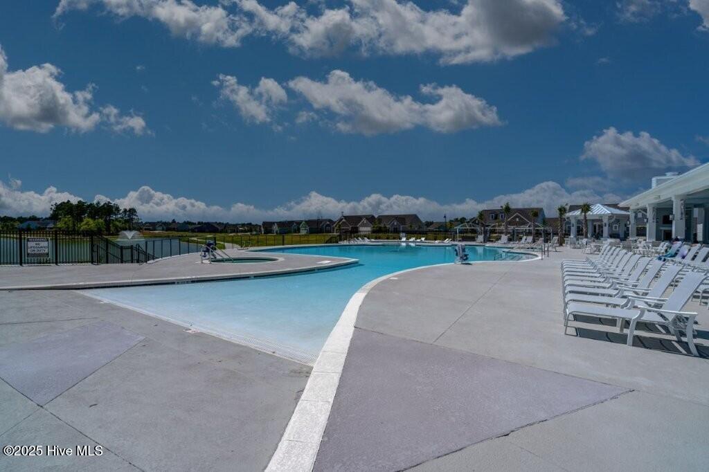 100552801 | Photo 61