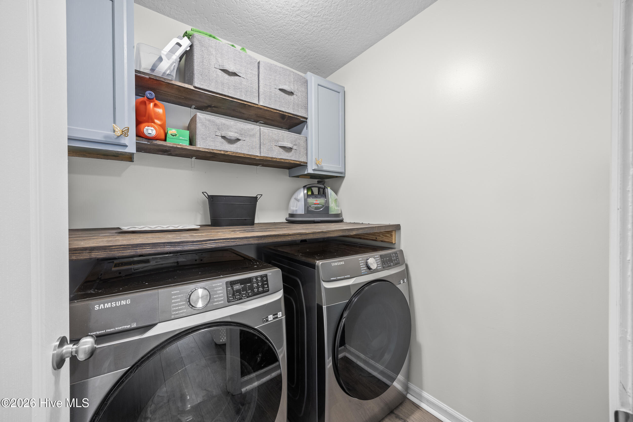 100560152 | Photo 11