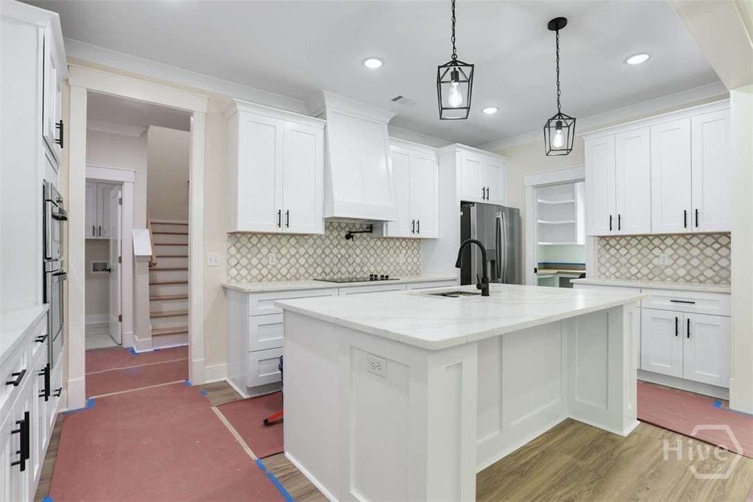 433 Exley Loop