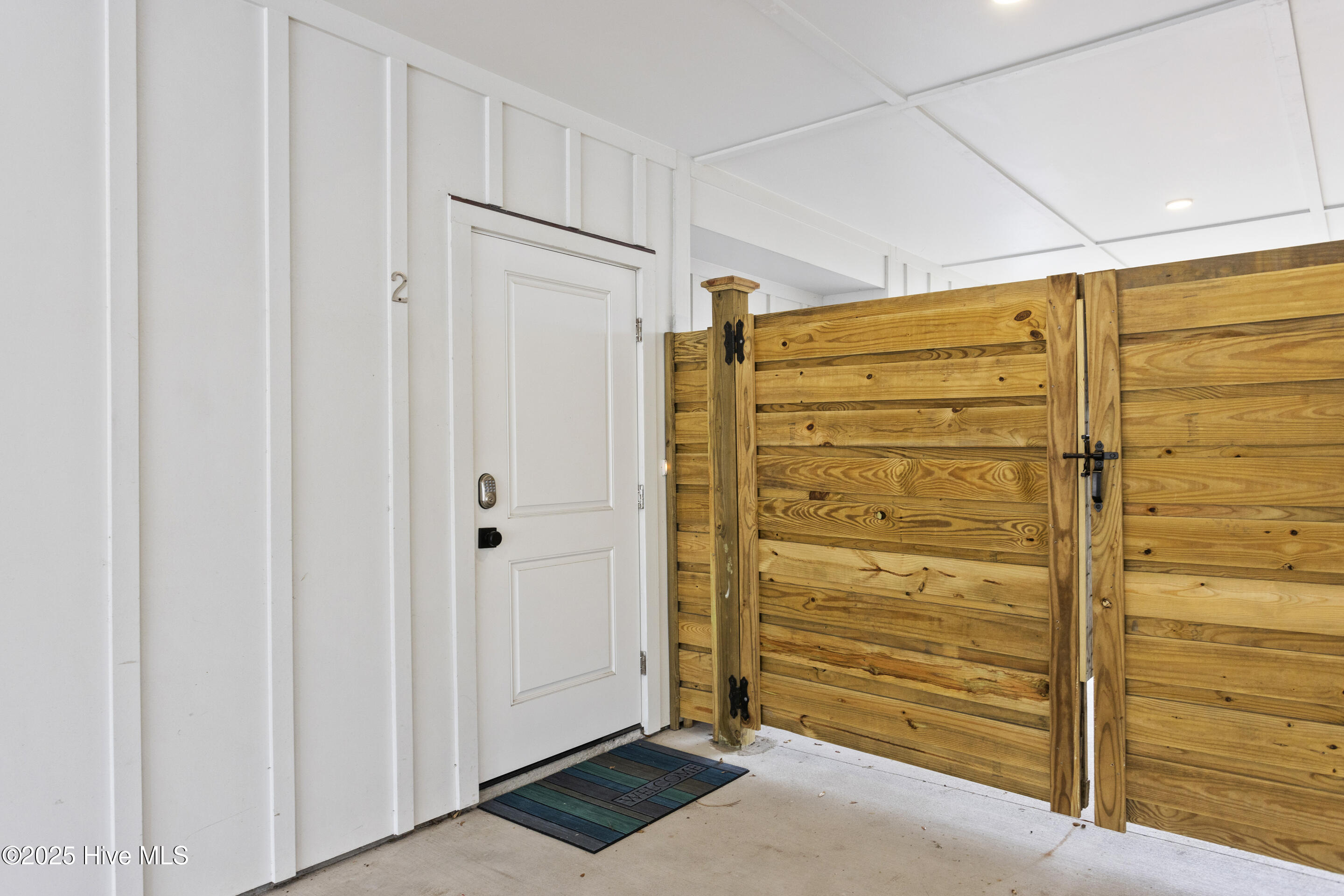 100521314 | Photo 42