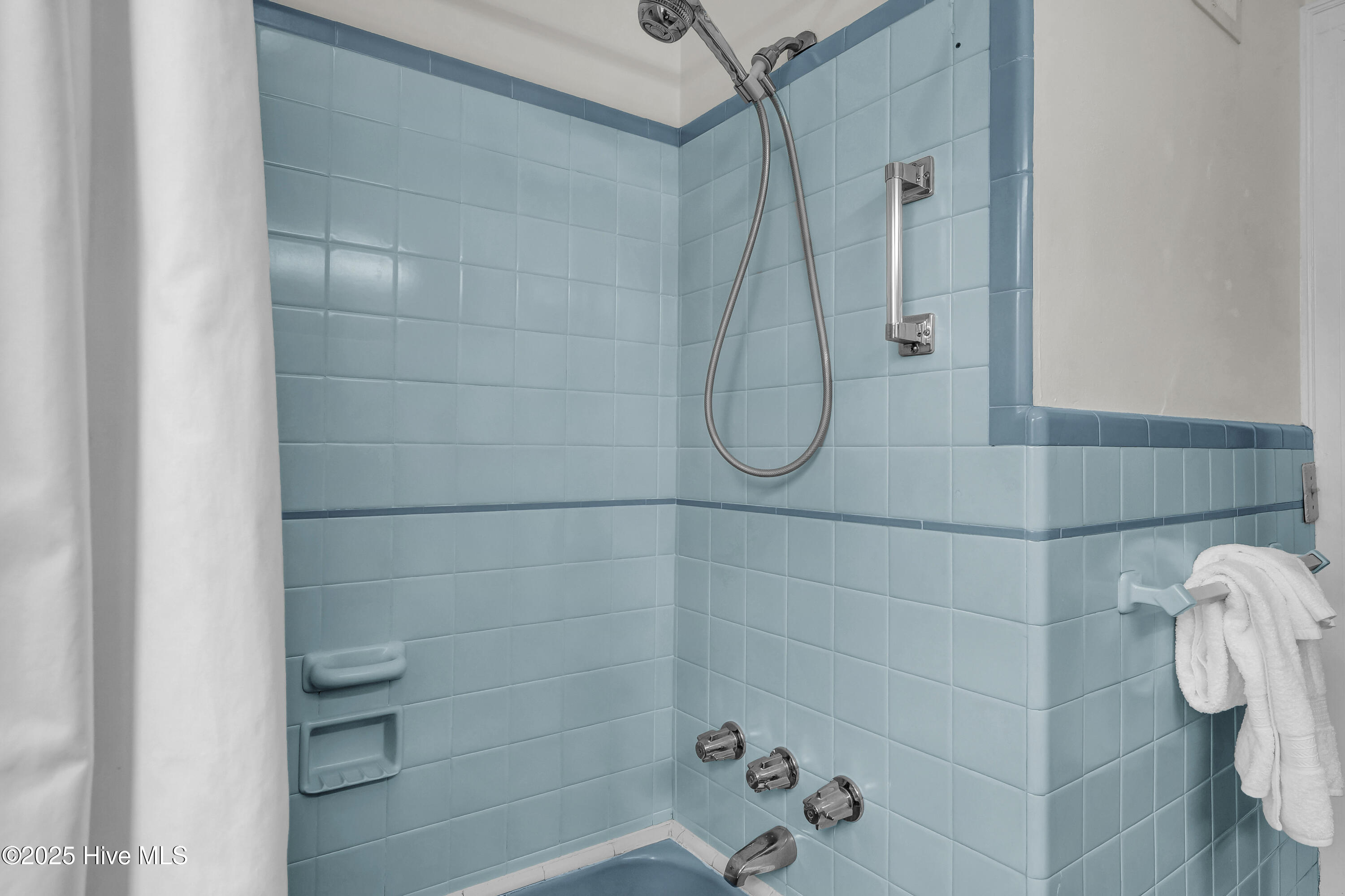 100564698 | Photo 39