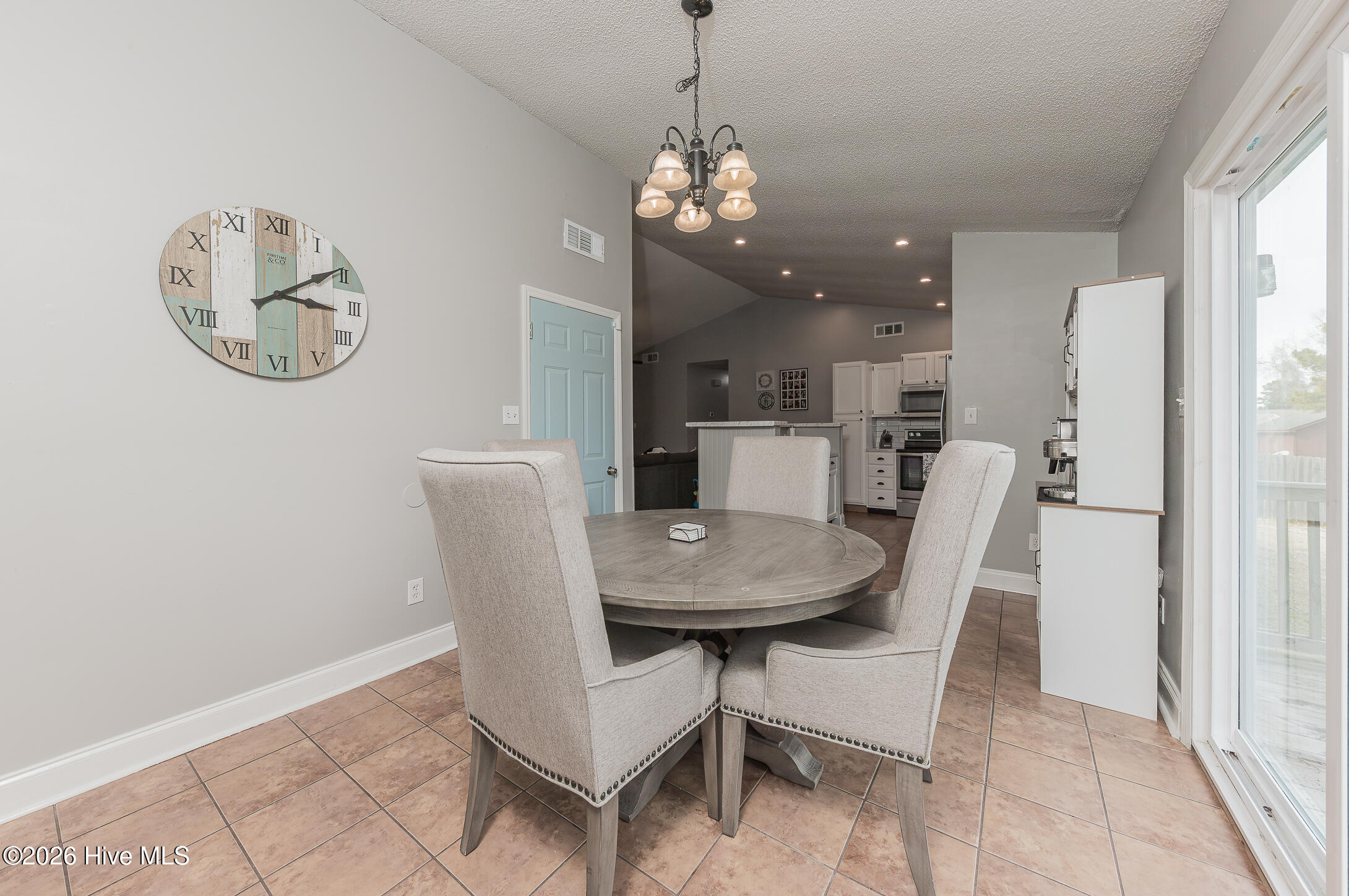 2206 Bridle Trail, Midway Park, NC 28544 – photo 16: 17DINING