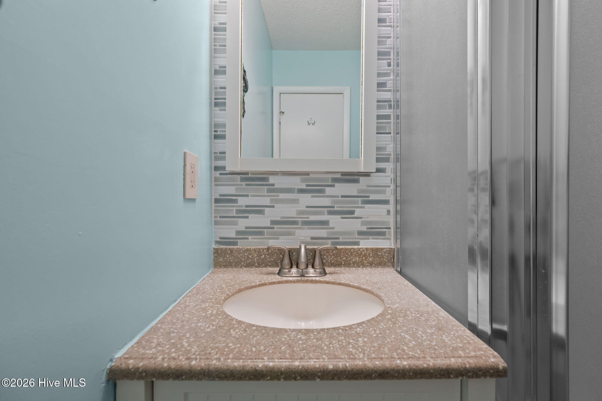 100554978 | Photo 27