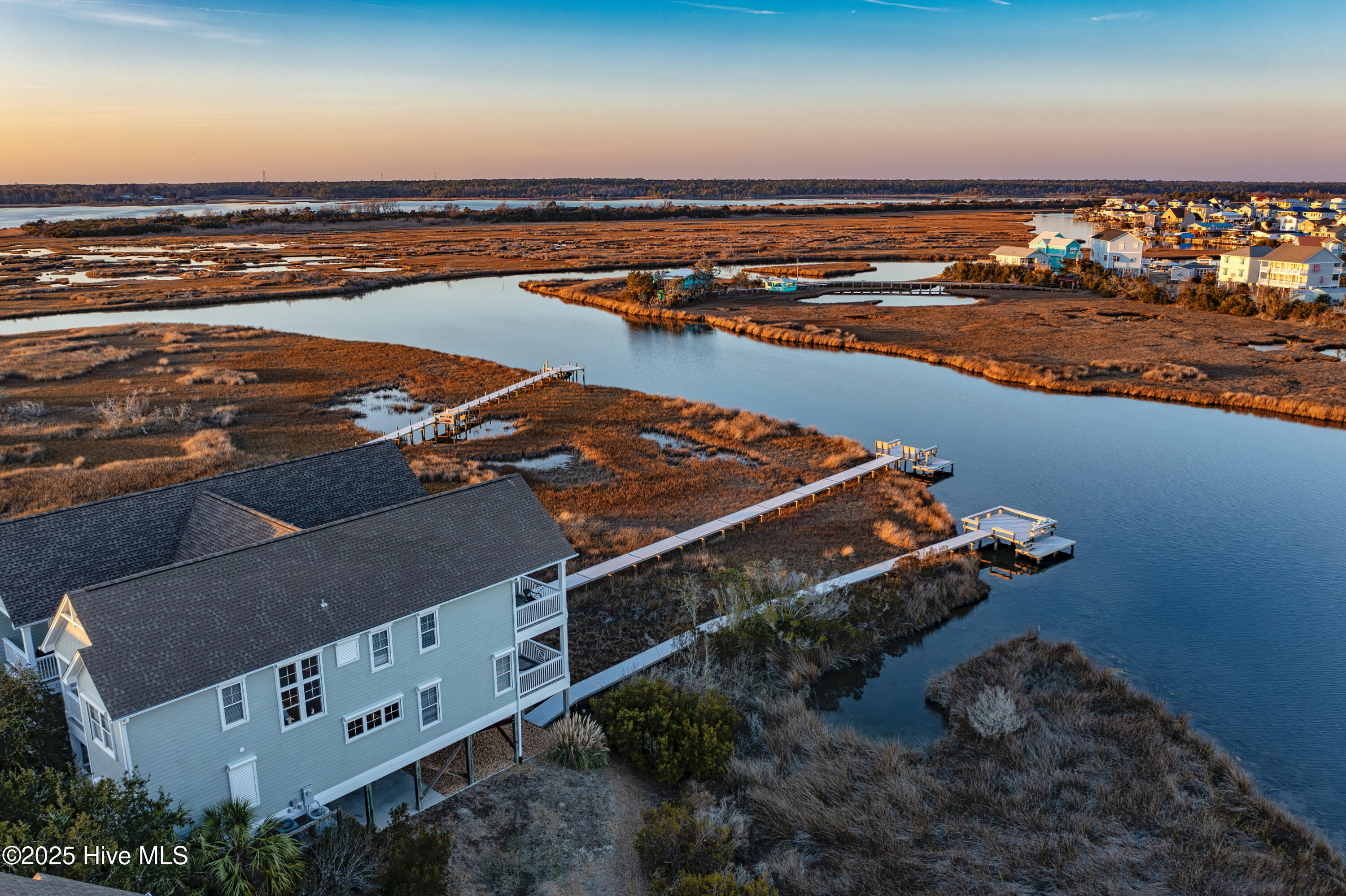 609 Cannonsgate Drive, Newport, NC, 28570