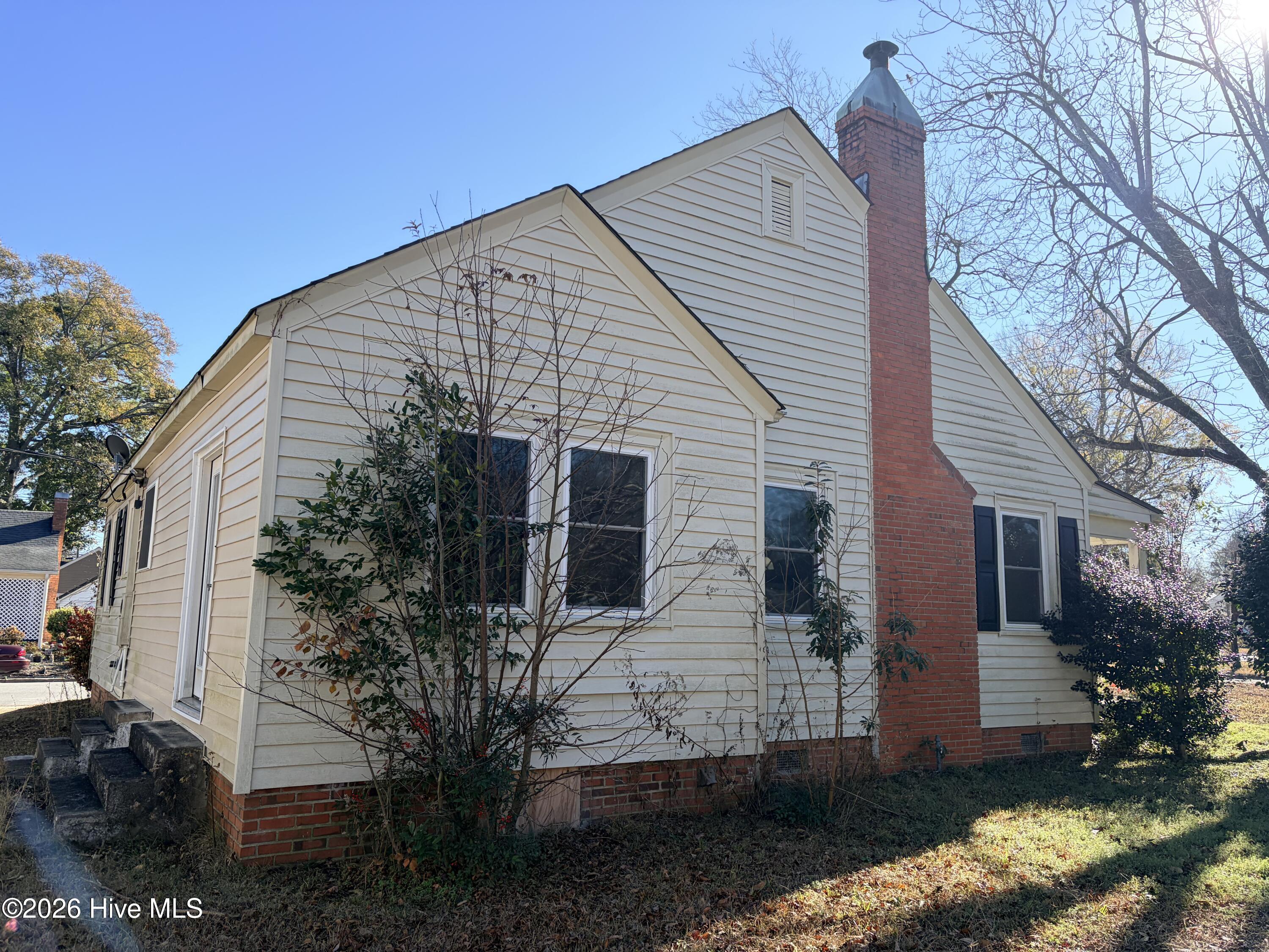 Homes for sale in Greenville, NC | 1000 Colonial Ave, Greenville, NC 27834 | MLS# 100547862