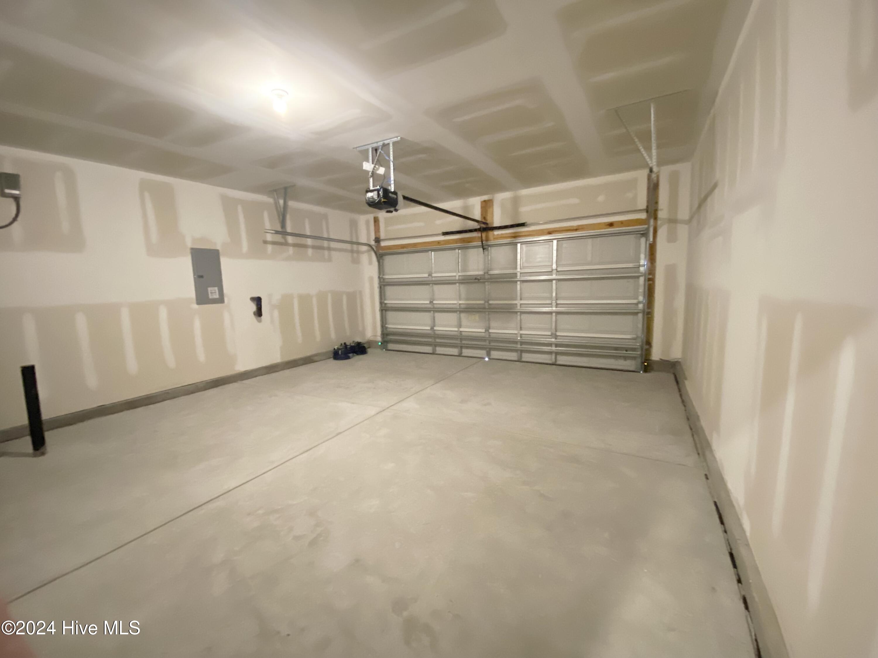 100552468 | Photo 27