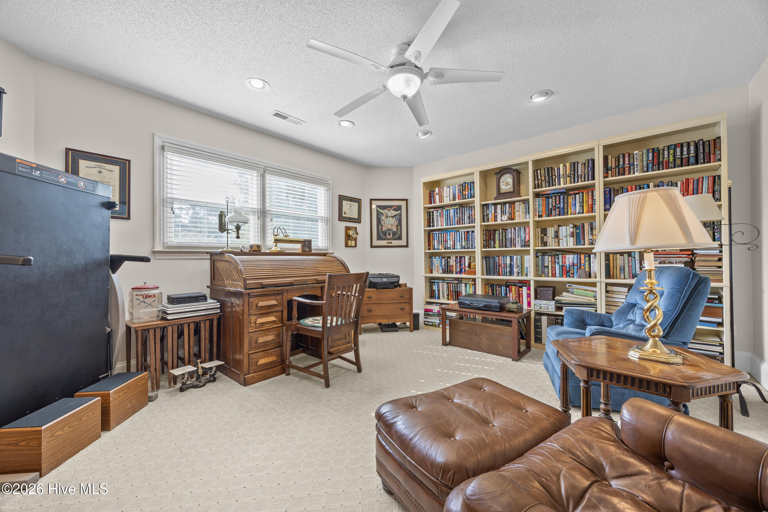 100564035 | Photo 46