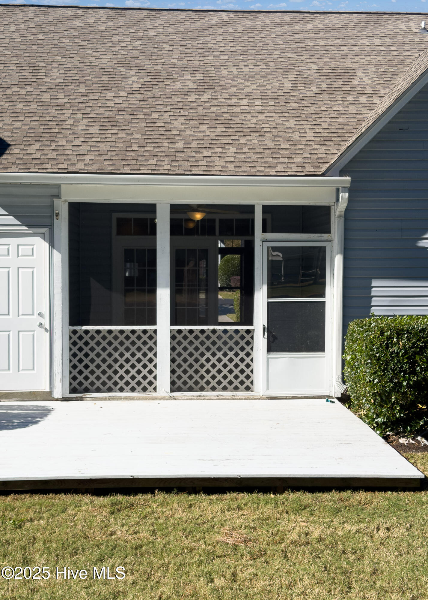 100540953 | Photo 21