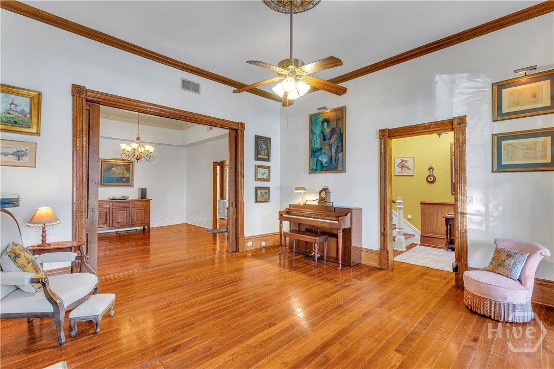 213 W Duffy Street, Savannah, GA, 31401