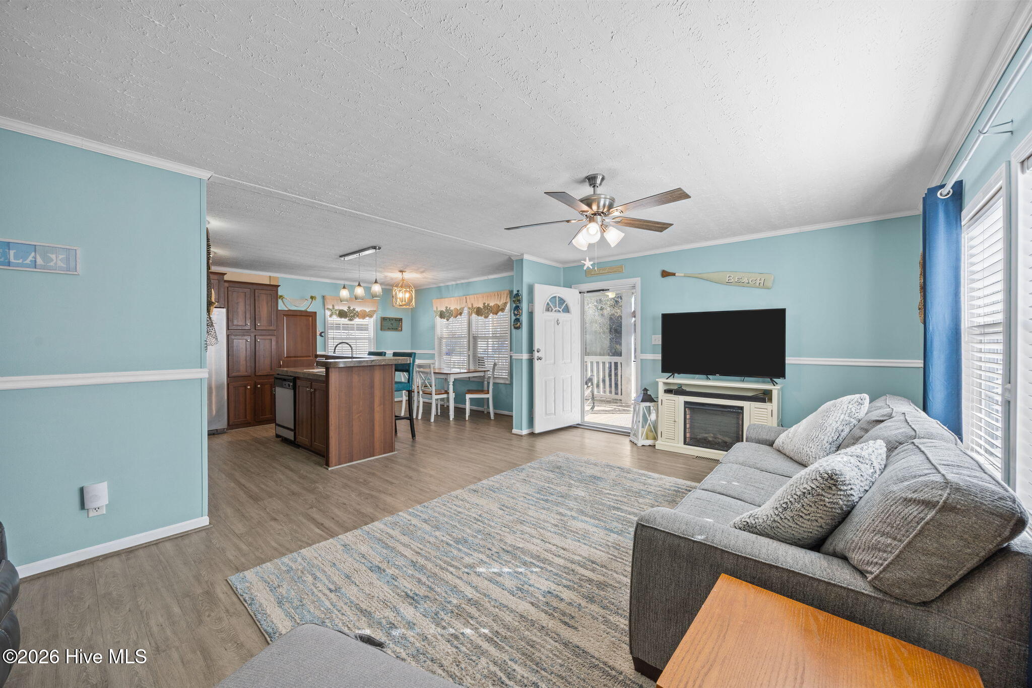 100554450 | Photo 12