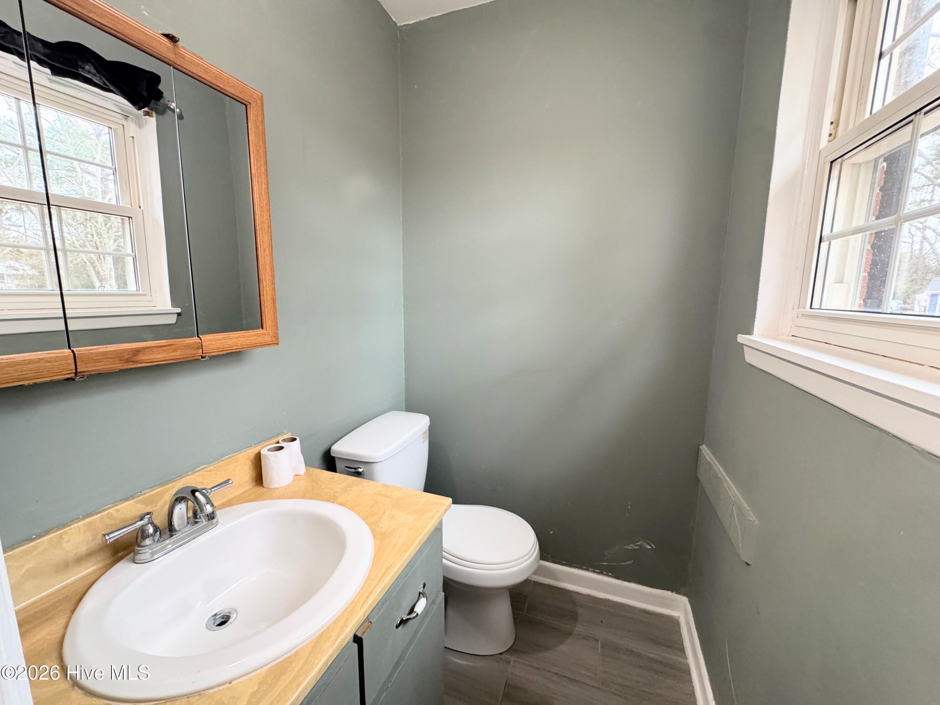 100555957 | Photo 24