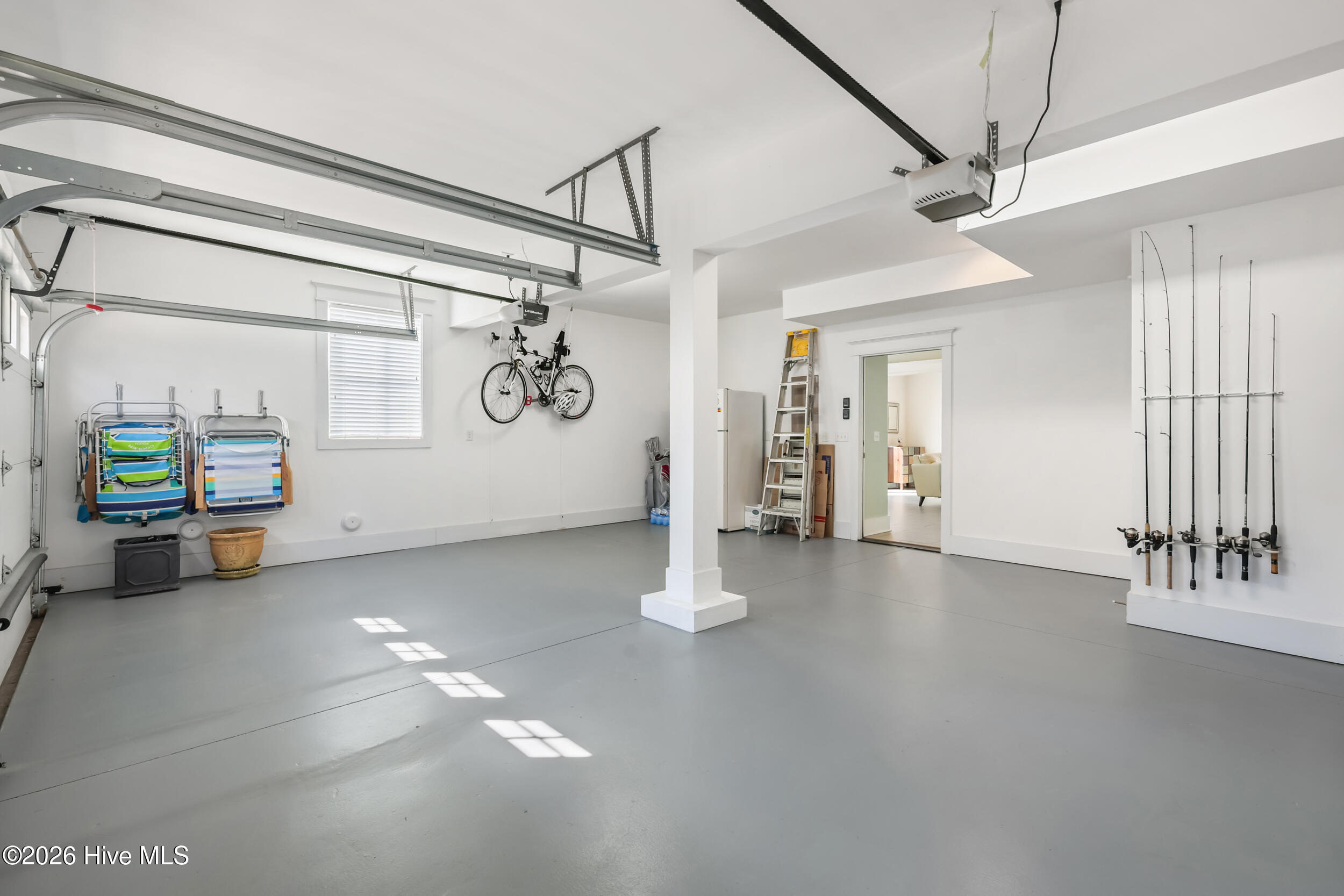 100553548 | Photo 45