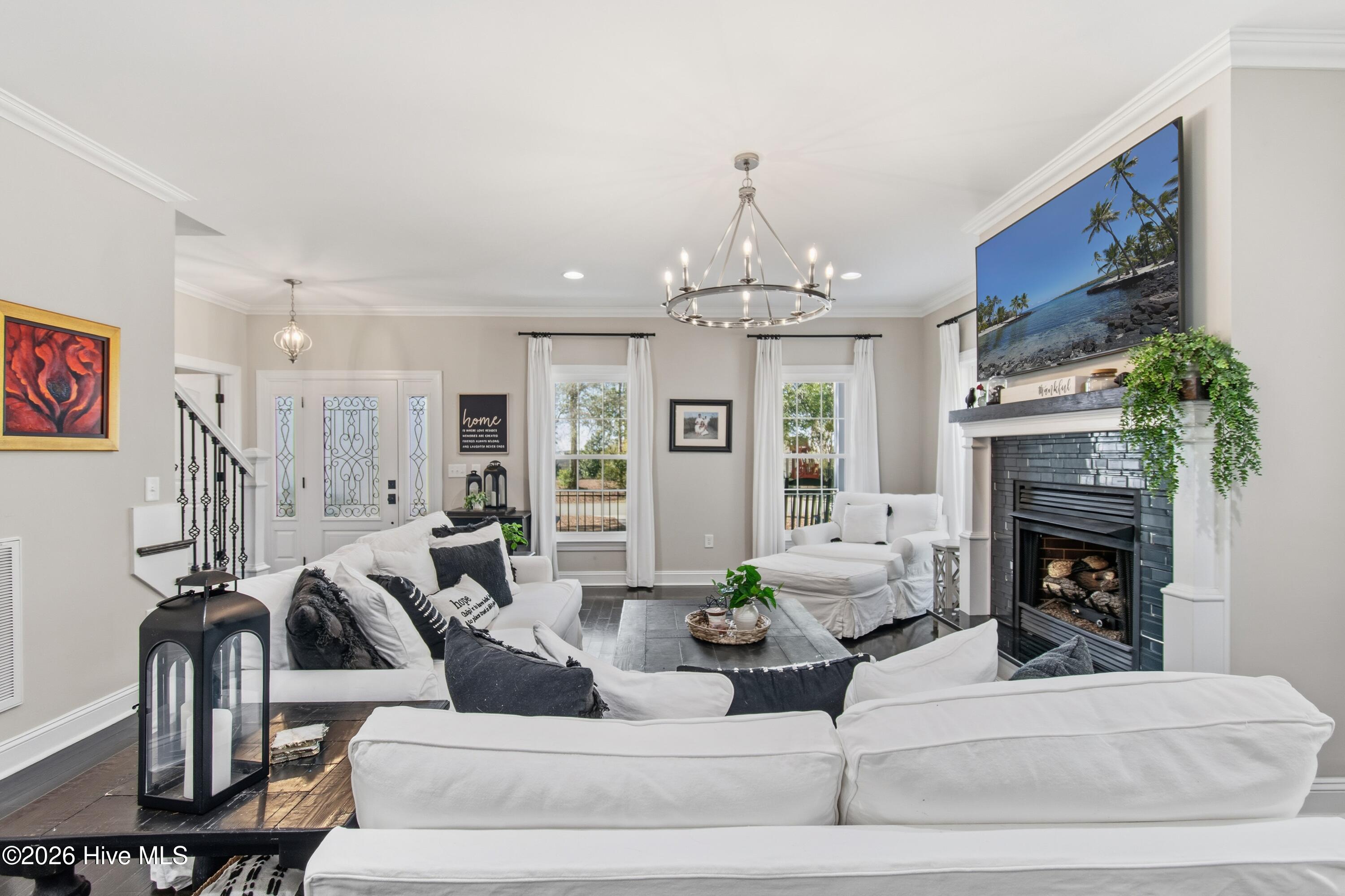 100550305 | Photo 12