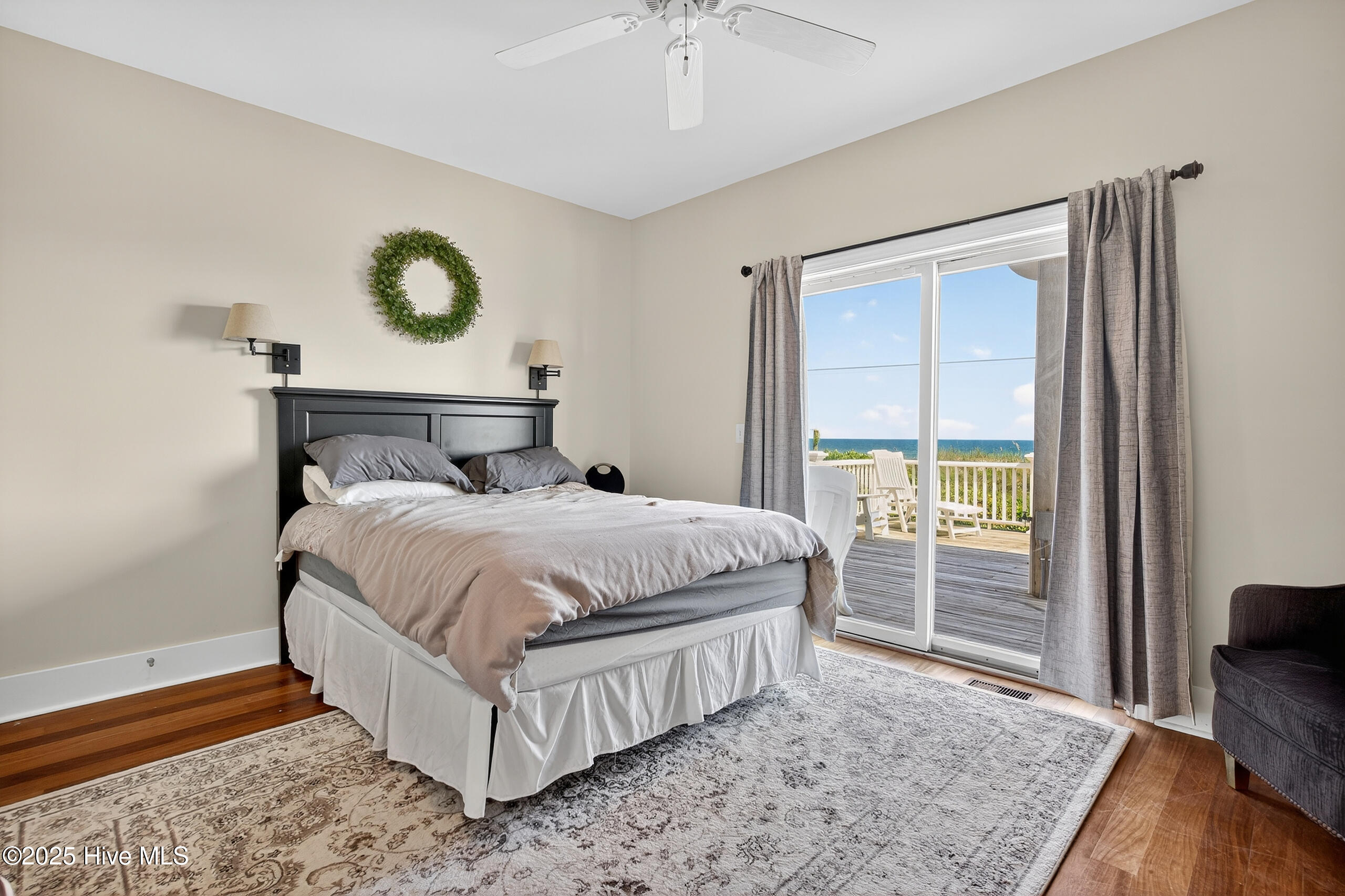 100524834 | Photo 28