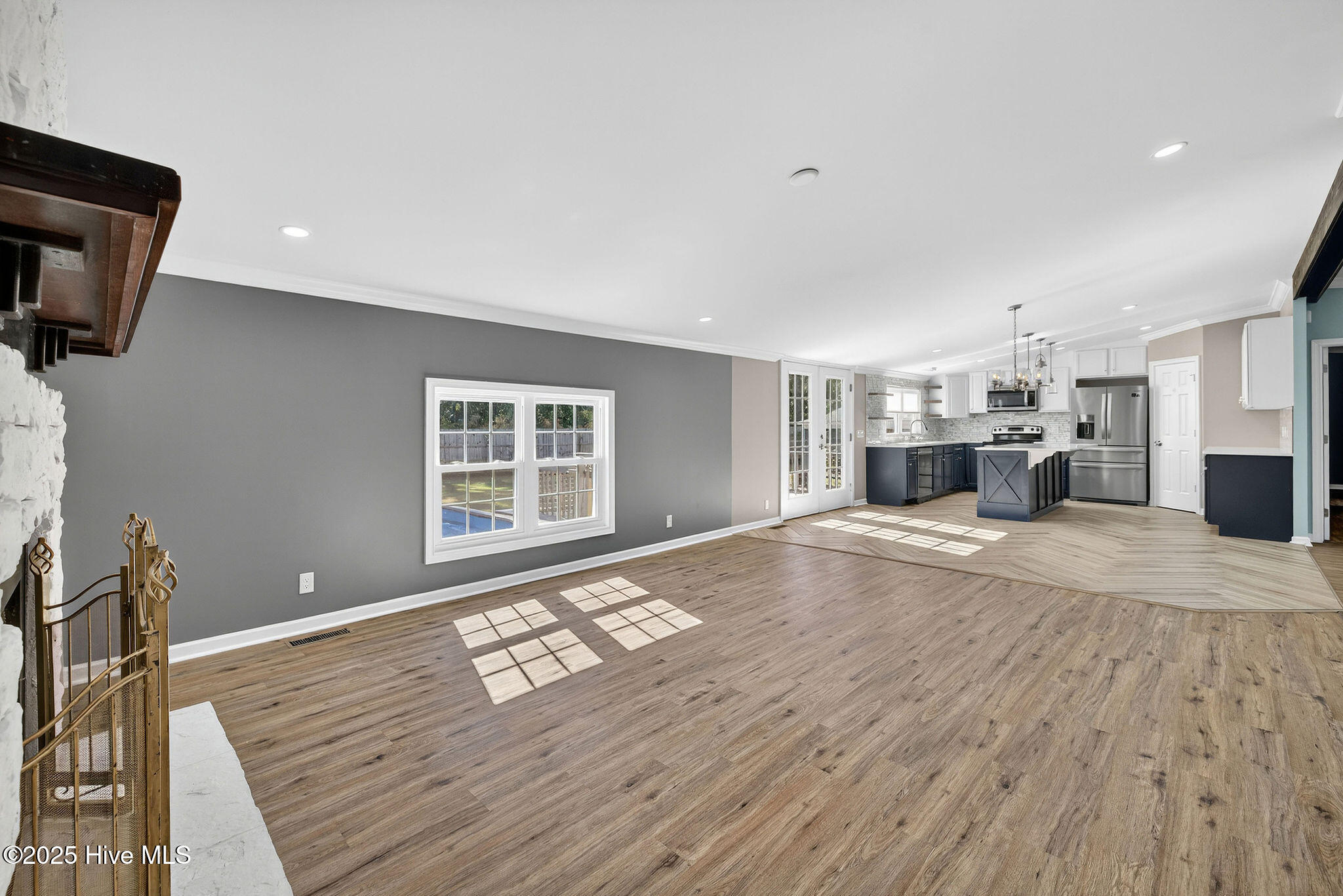 100540799 | Photo 20