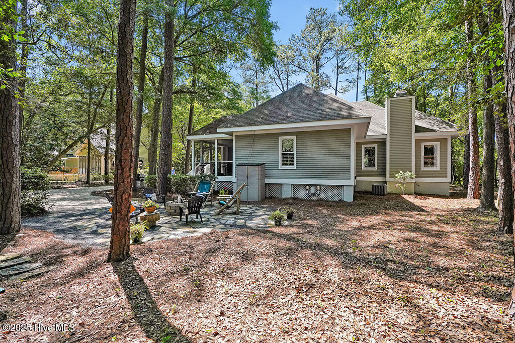 100504453 | Photo 46