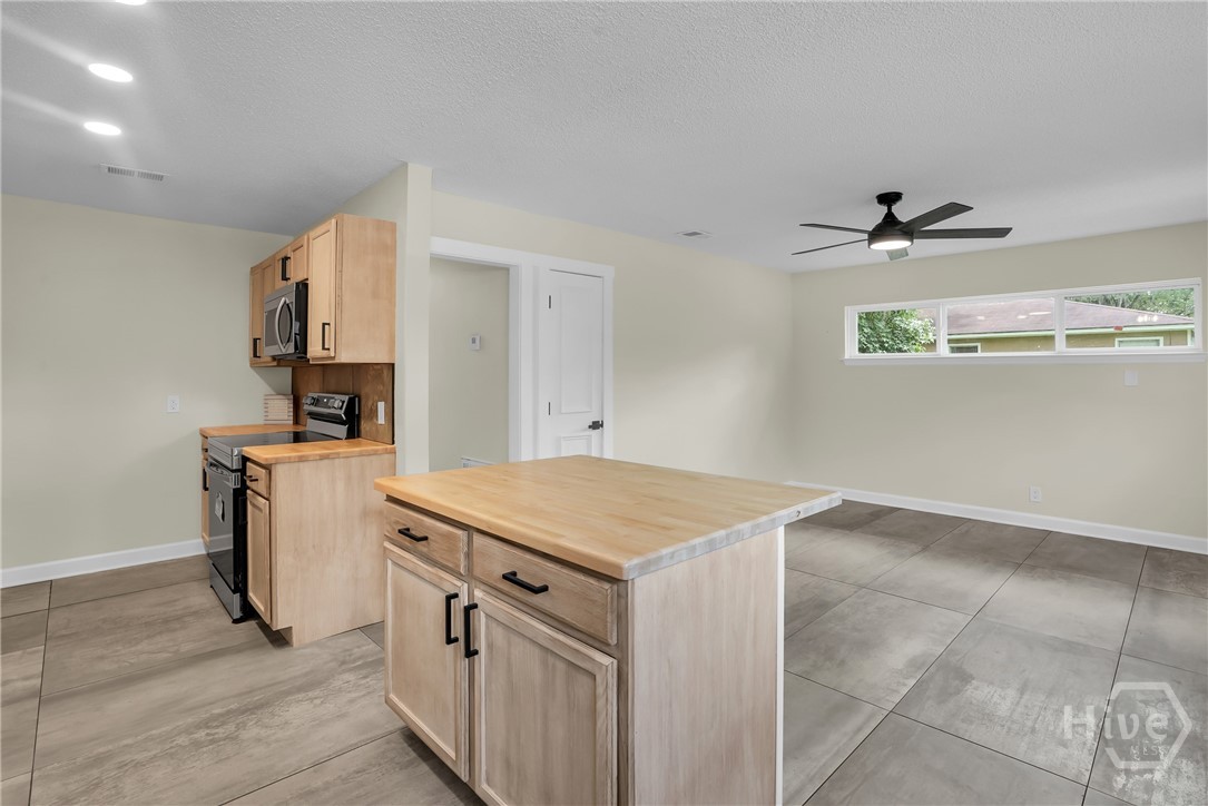 28 Gerald Drive, Savannah, GA, 31406