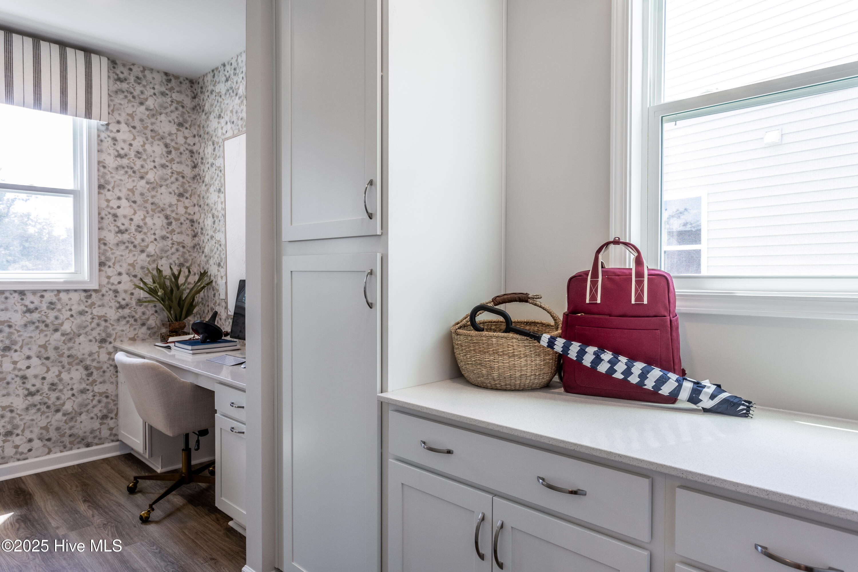 100509116 | Photo 23