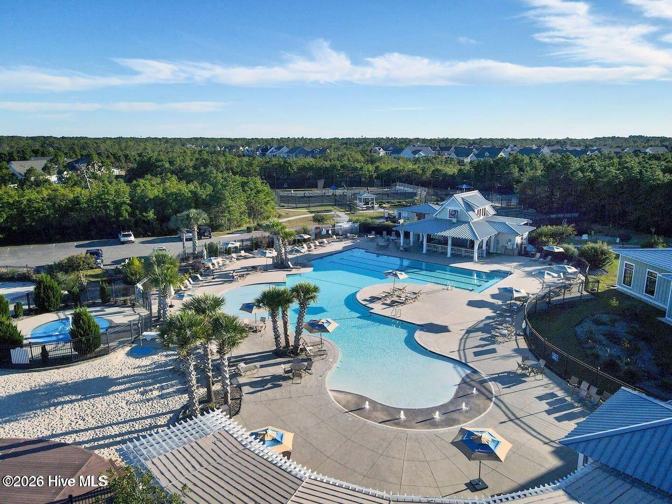 Undisclosed Address, Southport, NC, 28461