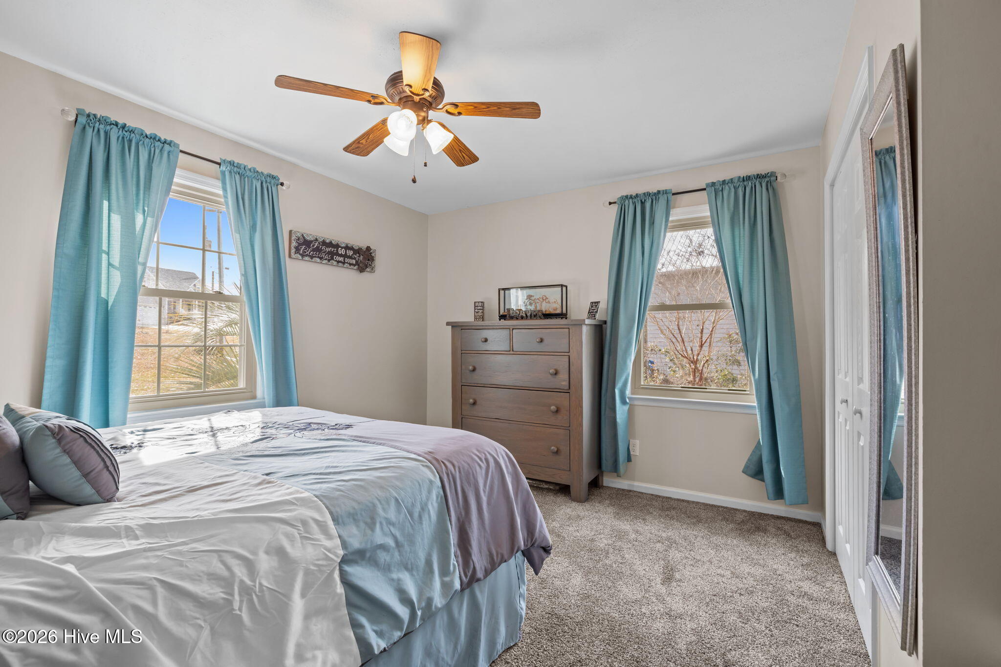 100558947 | Photo 18