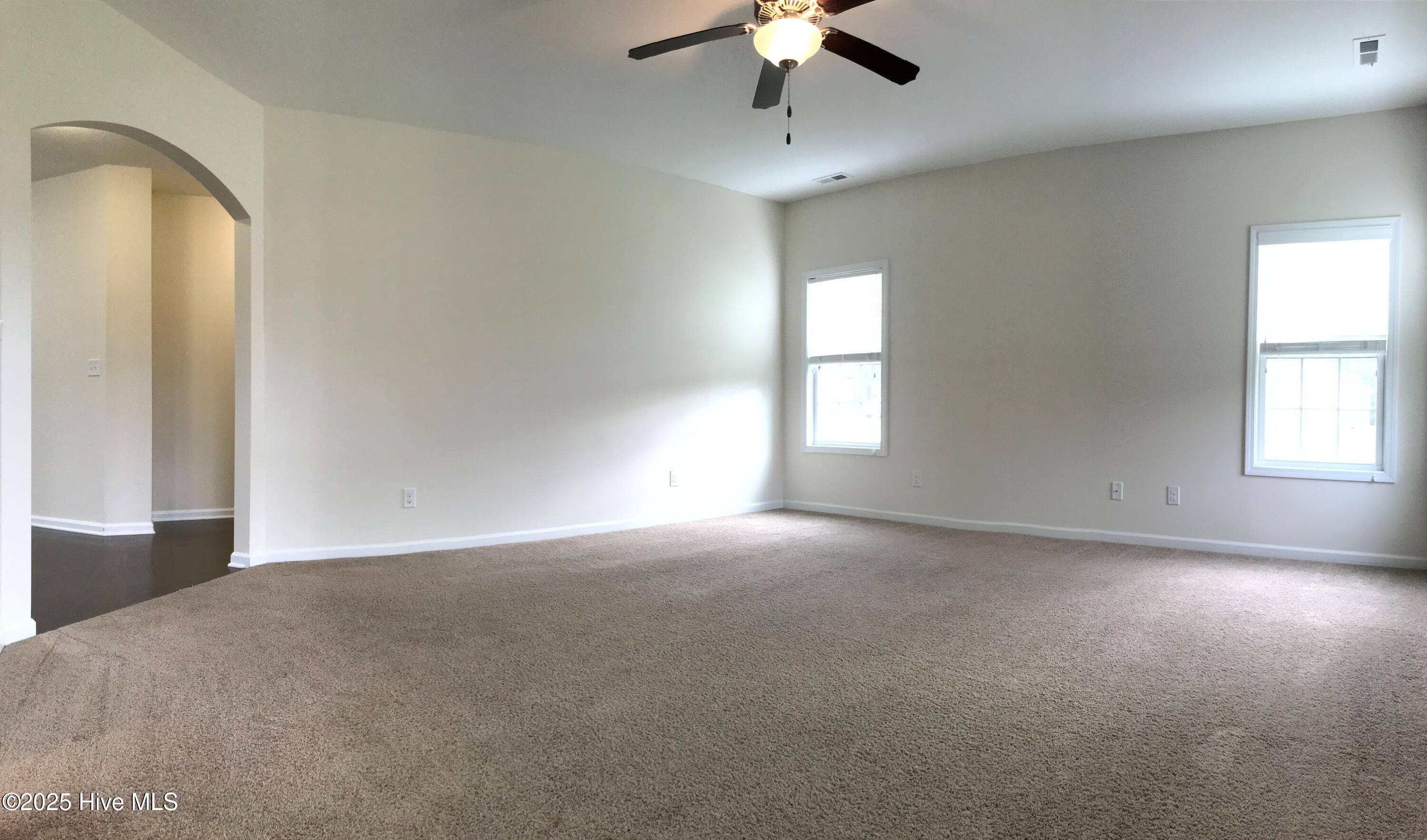 100544459 | Photo 22