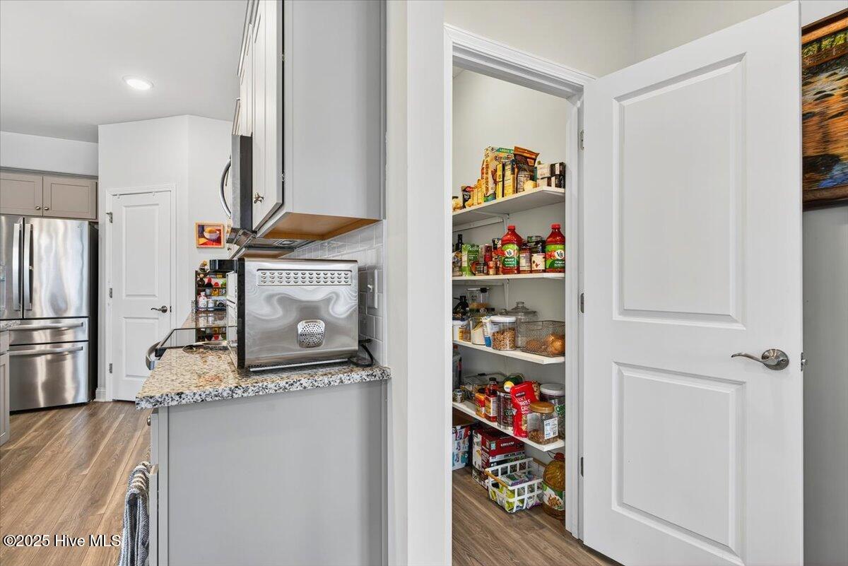 100532427 | Photo 14