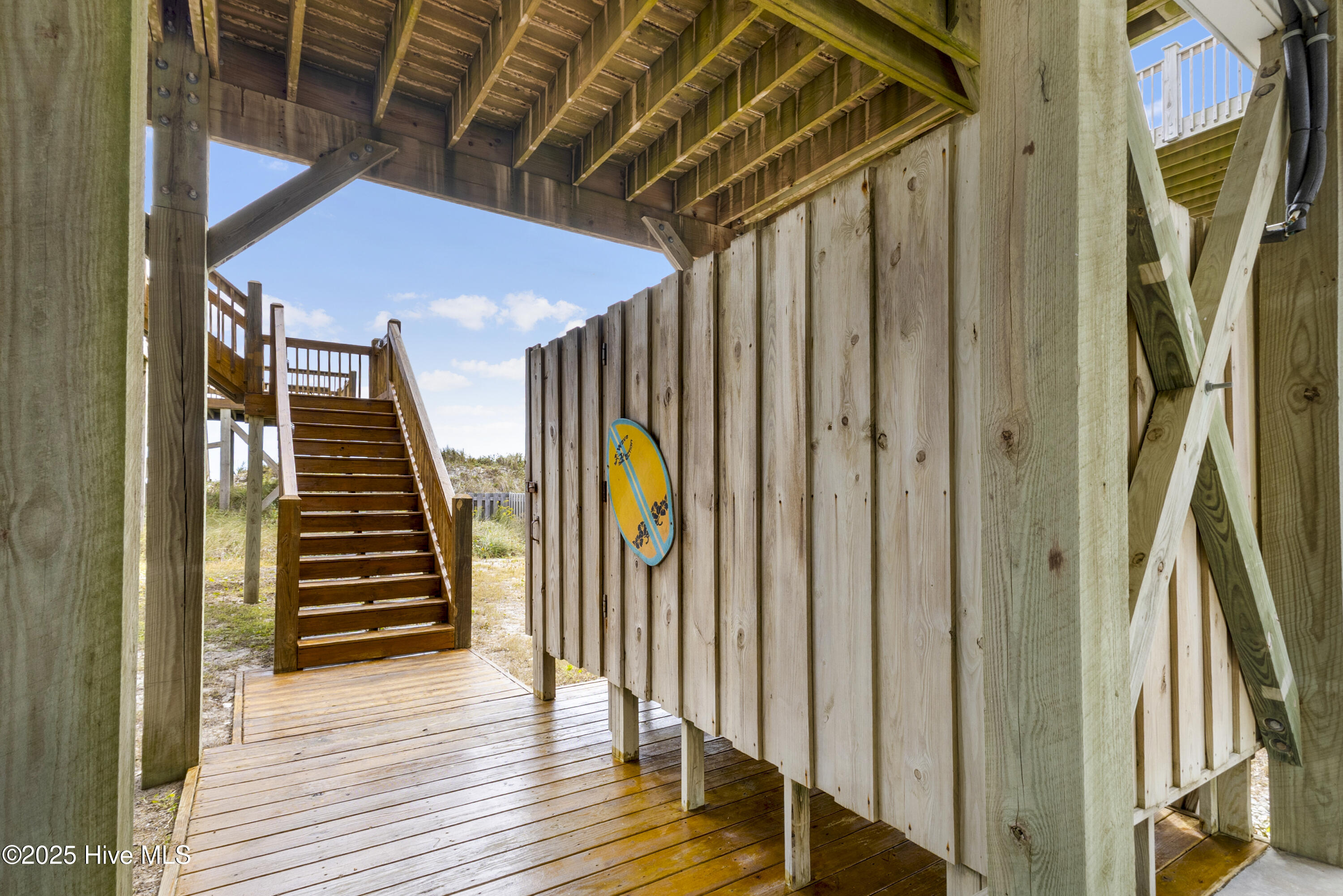 100557333 | Photo 41