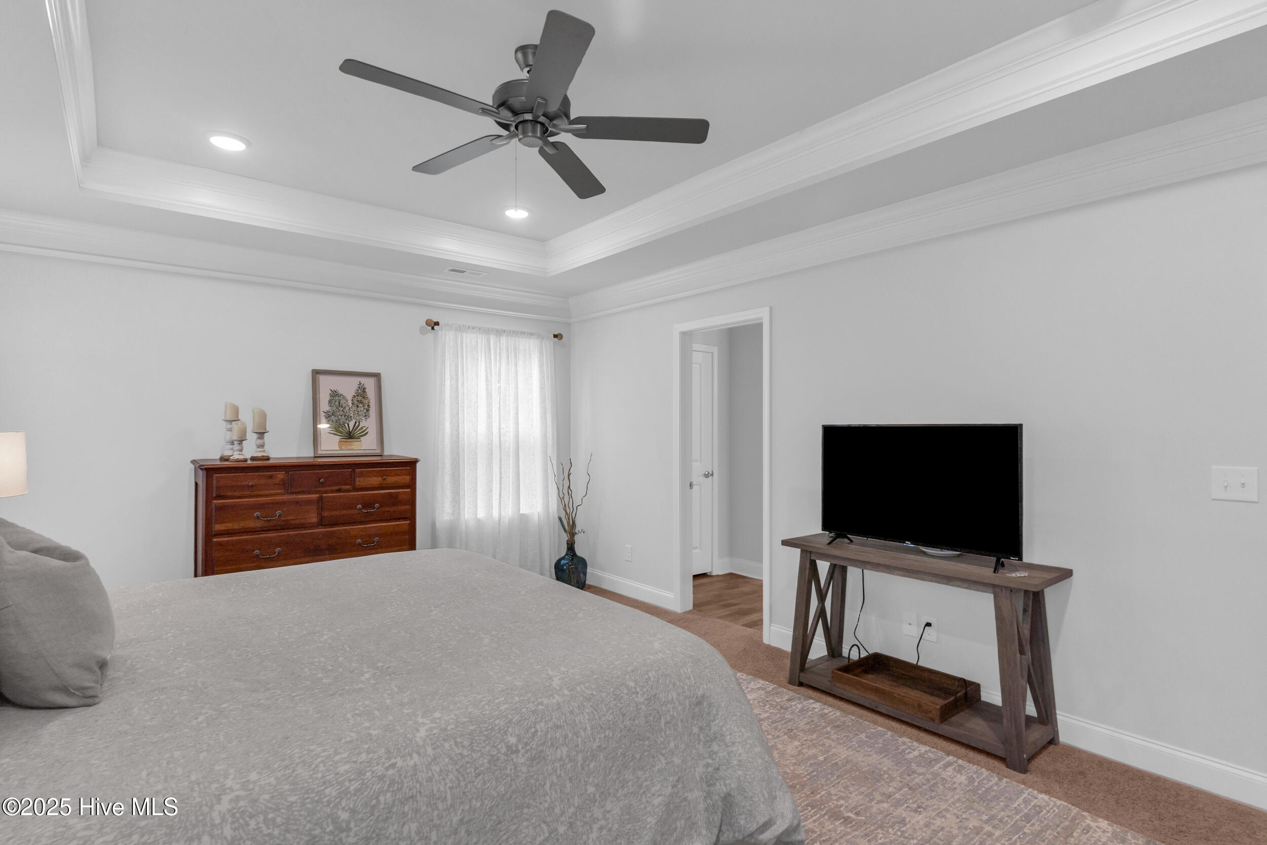 100524627 | Photo 12