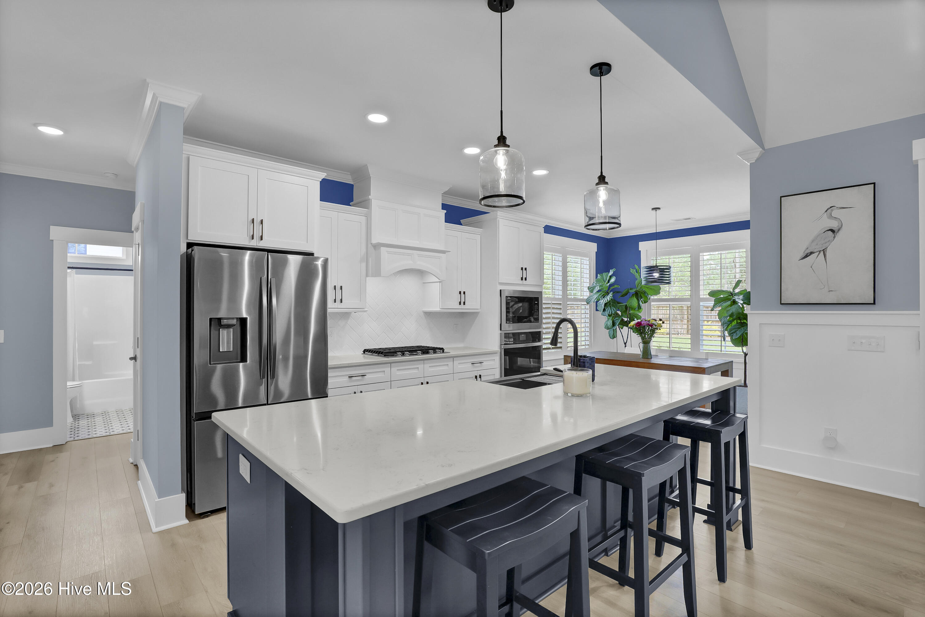 100567366 | Photo 11