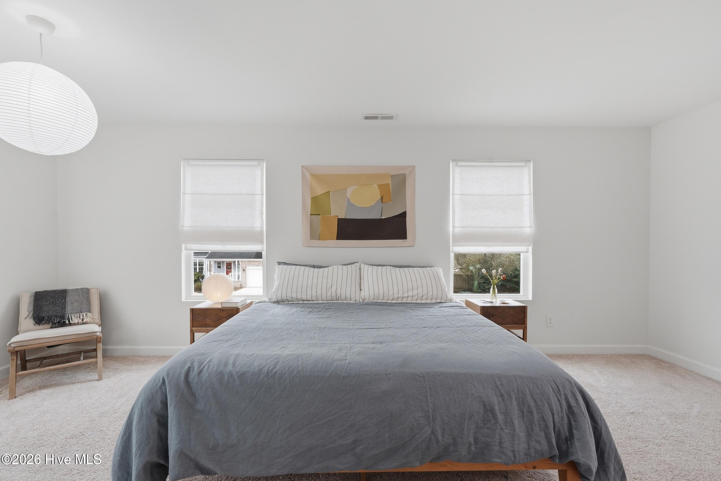 100559477 | Photo 25